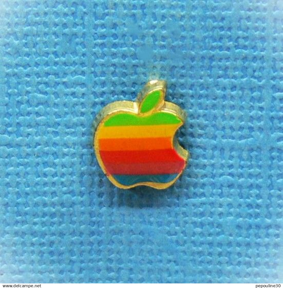 1 PIN'S //  ** LOGO " APPLE " COMPUTER INC / UNE POMME CROQUÉE ** . (DECAT). - Informatica
