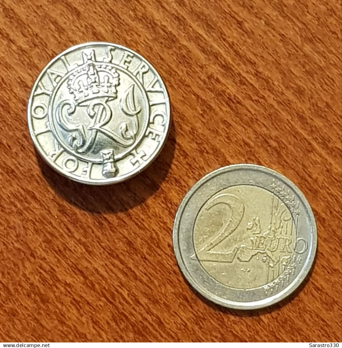 Années 40. Royaume-Uni. Insigne Royal Pour Service Loyal Des Blessés De Guerre. - Buttons