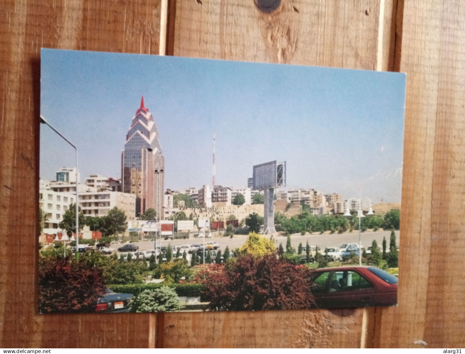 Irán Two Postcards Unused Around 1985.better.e8.reg Post By June Allows Several Pieces Up To 50 Gram - Iran