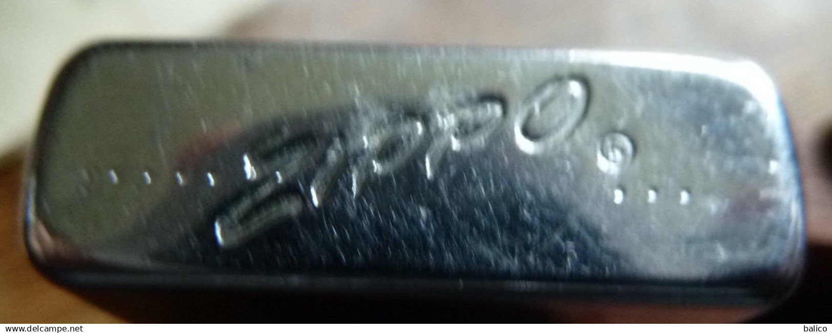 ZIPPO - Avec 3 écussons à Localiser - 1959/60 - Réf, 835 - Zippo