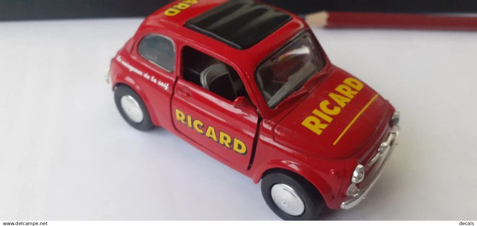 Fiat 500 Ricard 1/32 Modèle Unique - Scala 1:32