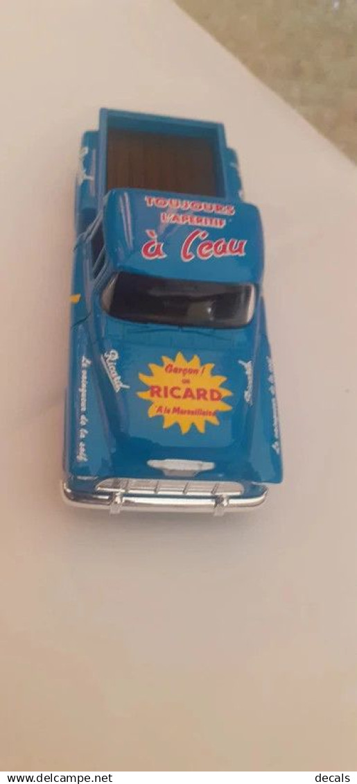 Chevrolet Pick Up Ricard 1/32 Modèle Unique - Scale 1:32