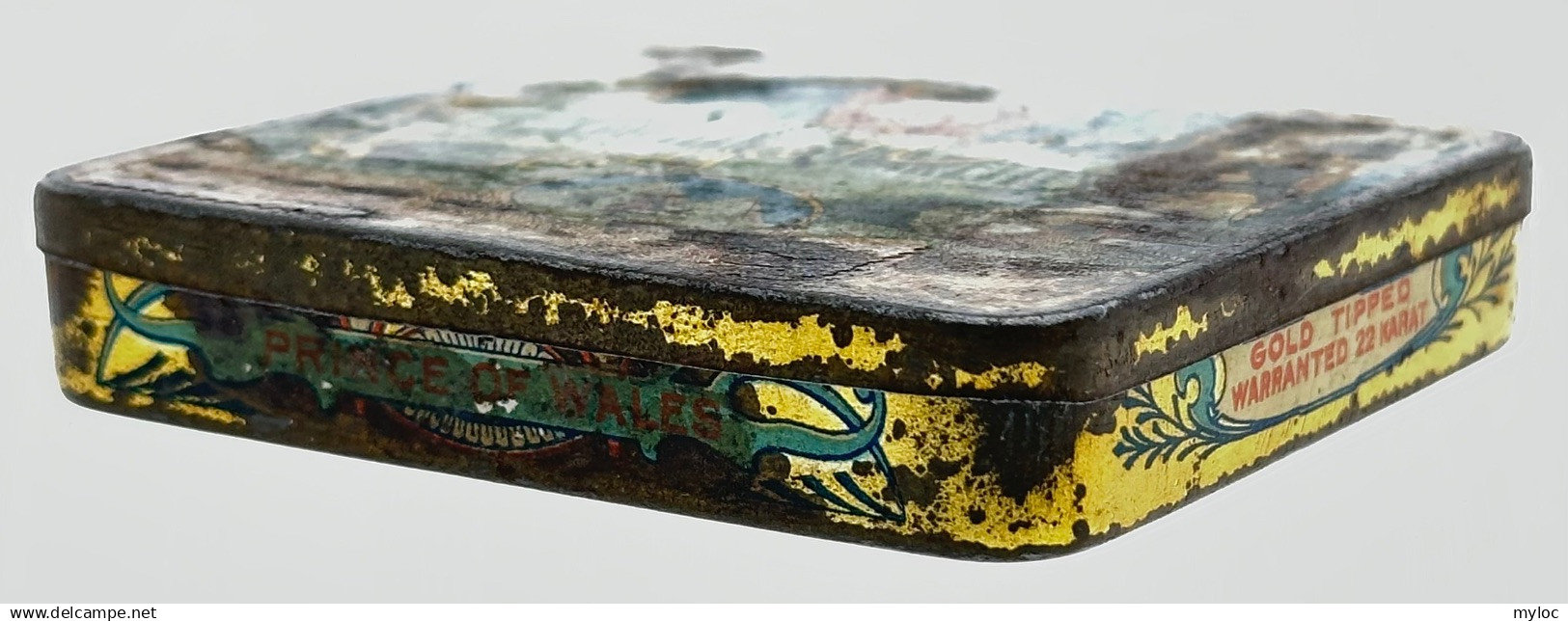 Ancienne Boite En Fer (vide) HADGES NESSIM Pour 20 Cigarettes Egyptiennes. - Sigarettenkokers (leeg)