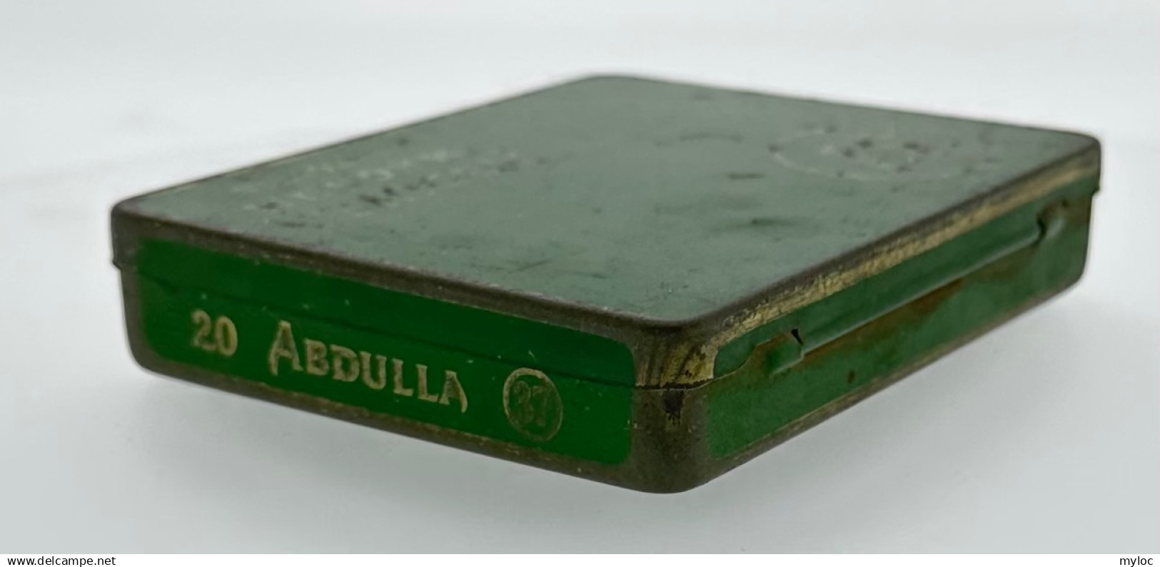 Ancienne Boite en Fer (vide) ABDULLA  pour 20 cigarettes.