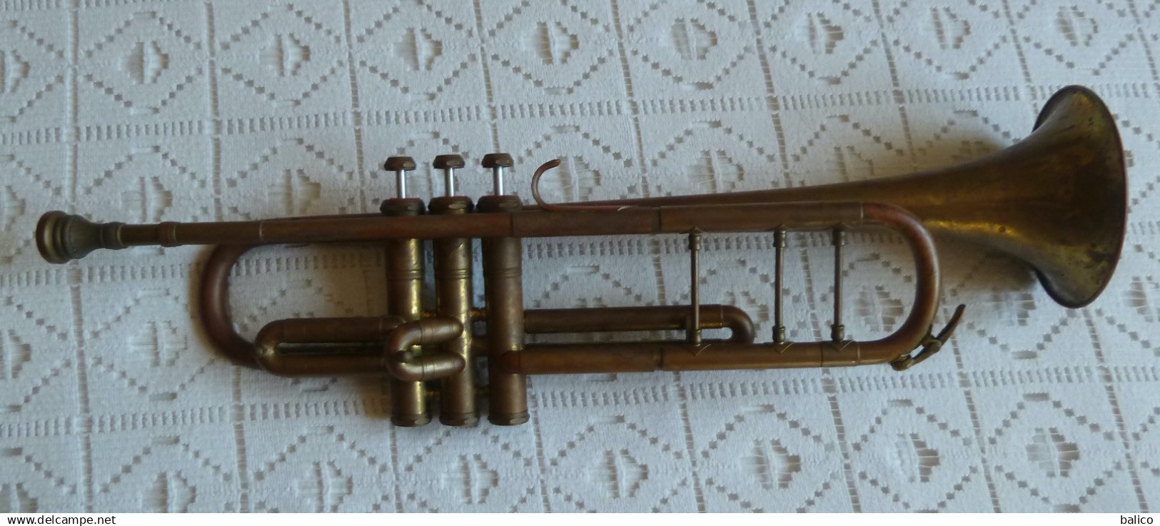 Trompette -  Marque, ROBERT  MARTIN - MACON  - Réf 01 - Instruments De Musique