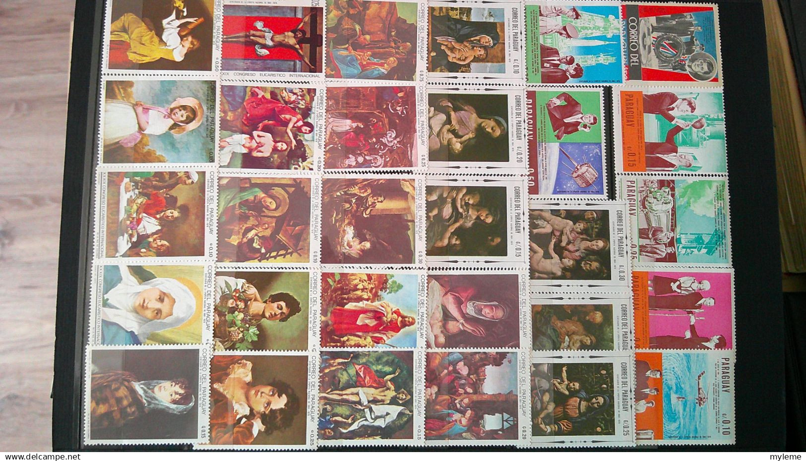 BS228 Bel ensemble de timbres de divers pays + France N° 257A ** signé cote 1650 euros . A saisir !!!