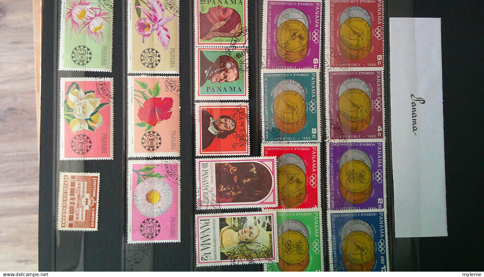 BS228 Bel ensemble de timbres de divers pays + France N° 257A ** signé cote 1650 euros . A saisir !!!
