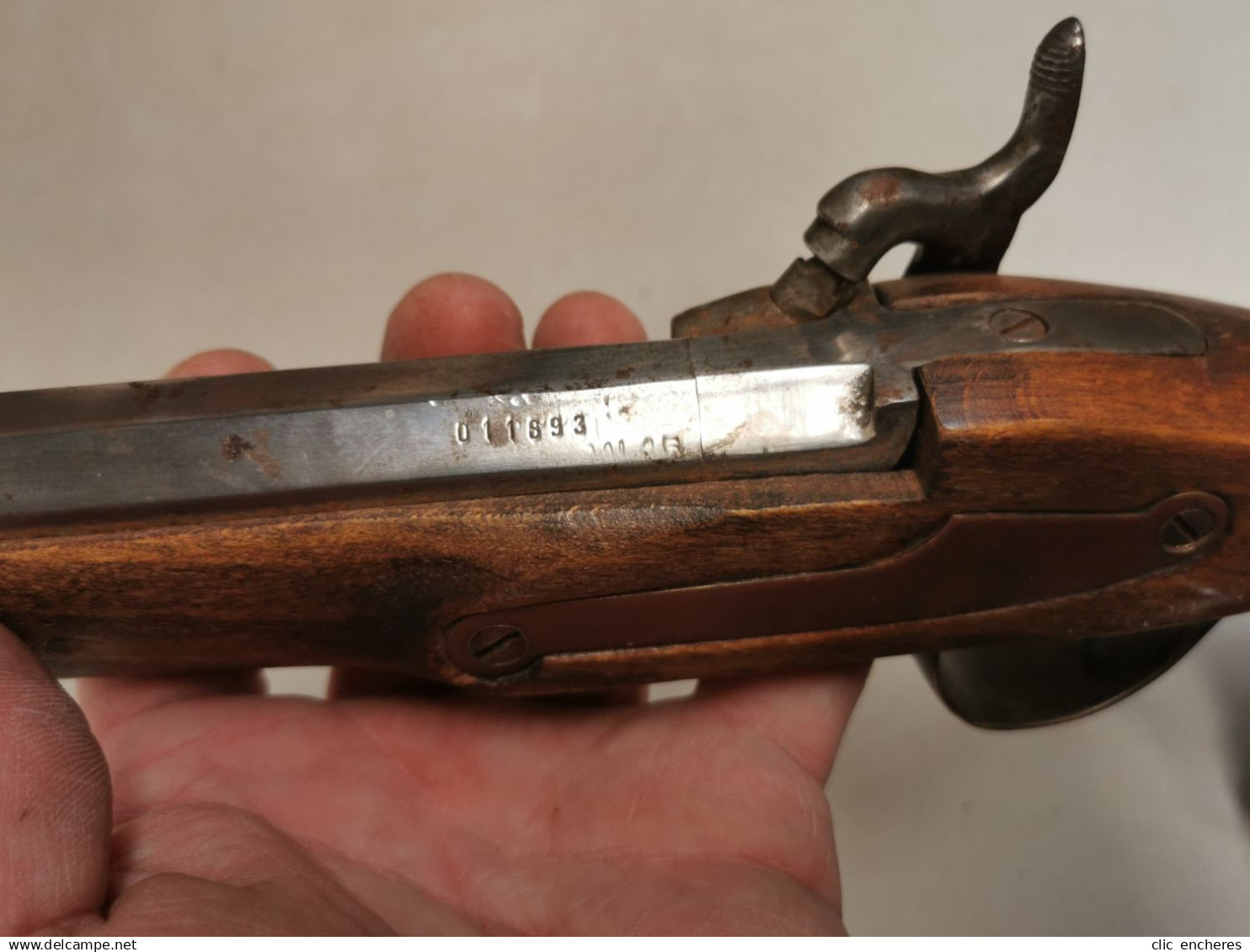 belle collection de 5 répliques d anciens Pistolet à silex , percussions ...