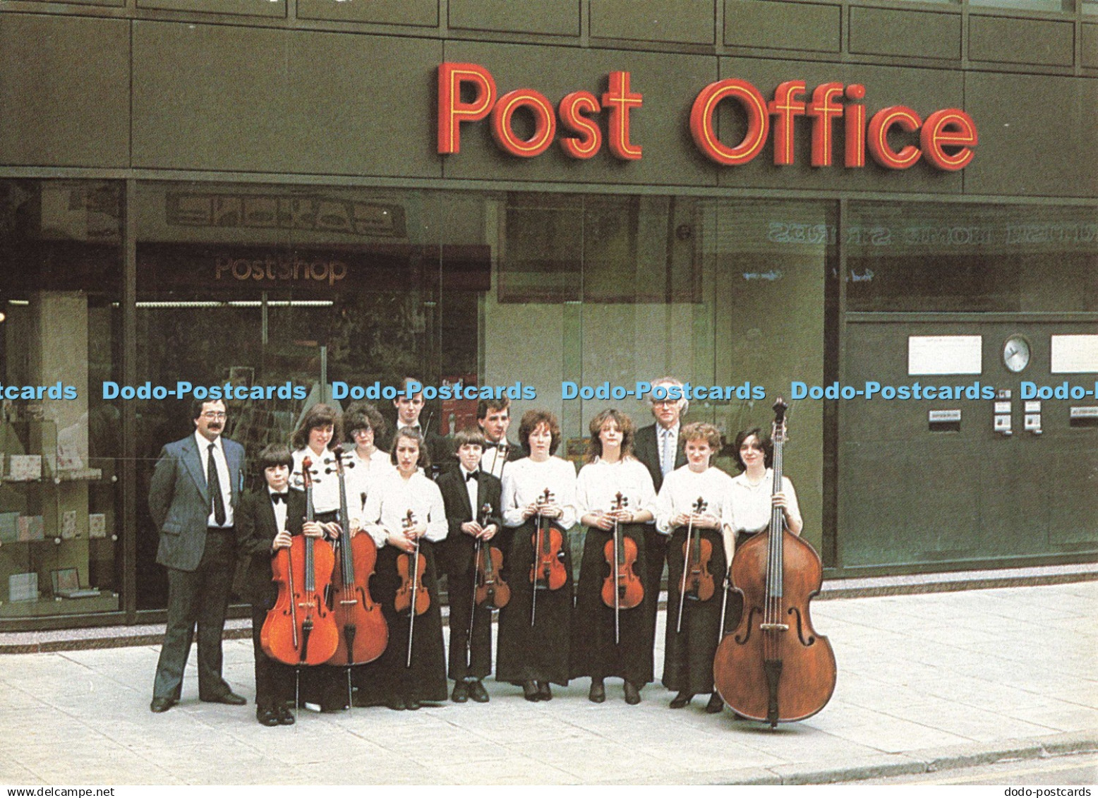 D252505 Belfast City Of Belfast Youth Orchestra At Castle Place Post Office Post - Monde