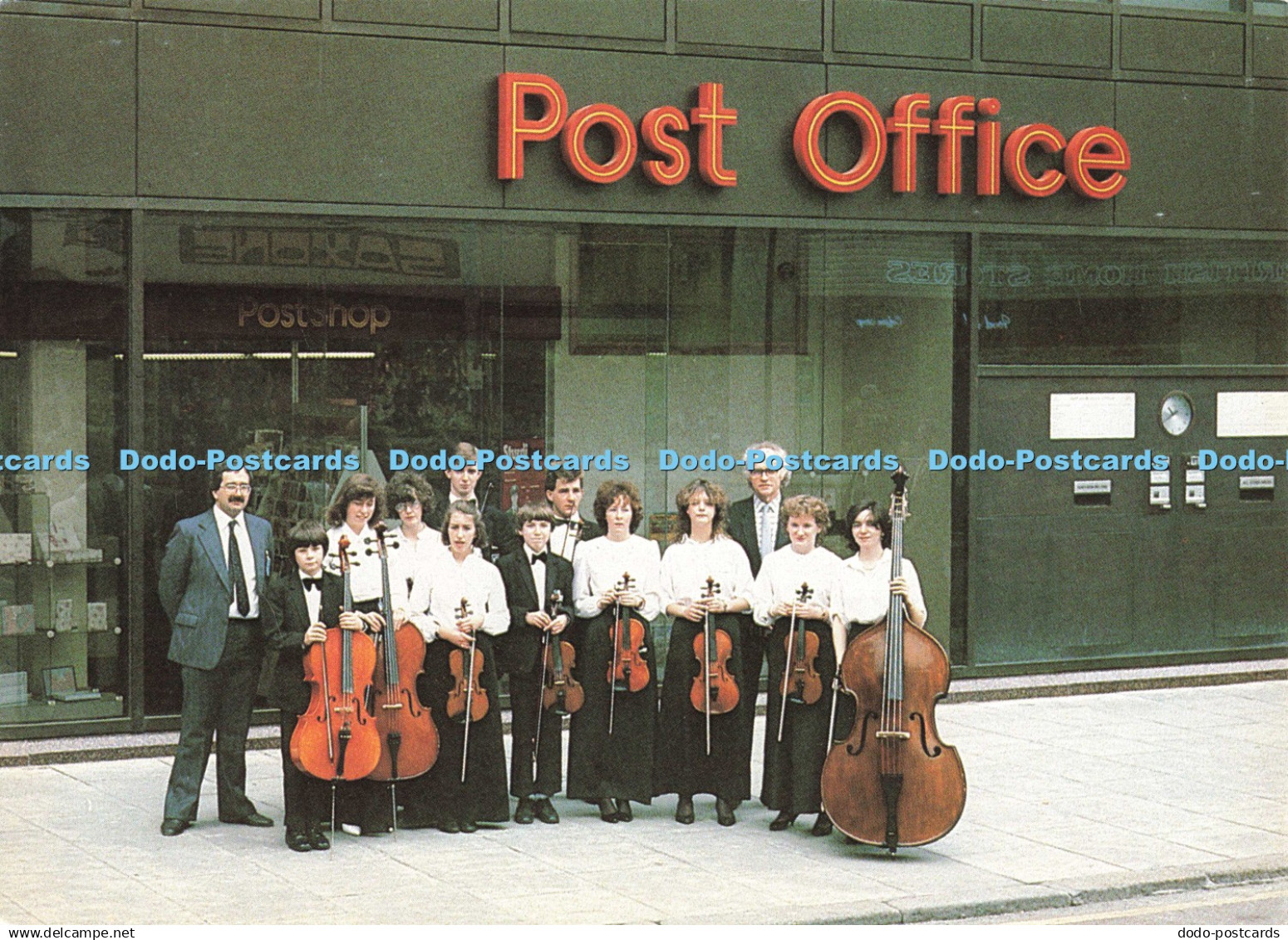 D252506 Belfast City Of Belfast Youth Orchestra At Castle Place Post Office Post - Monde