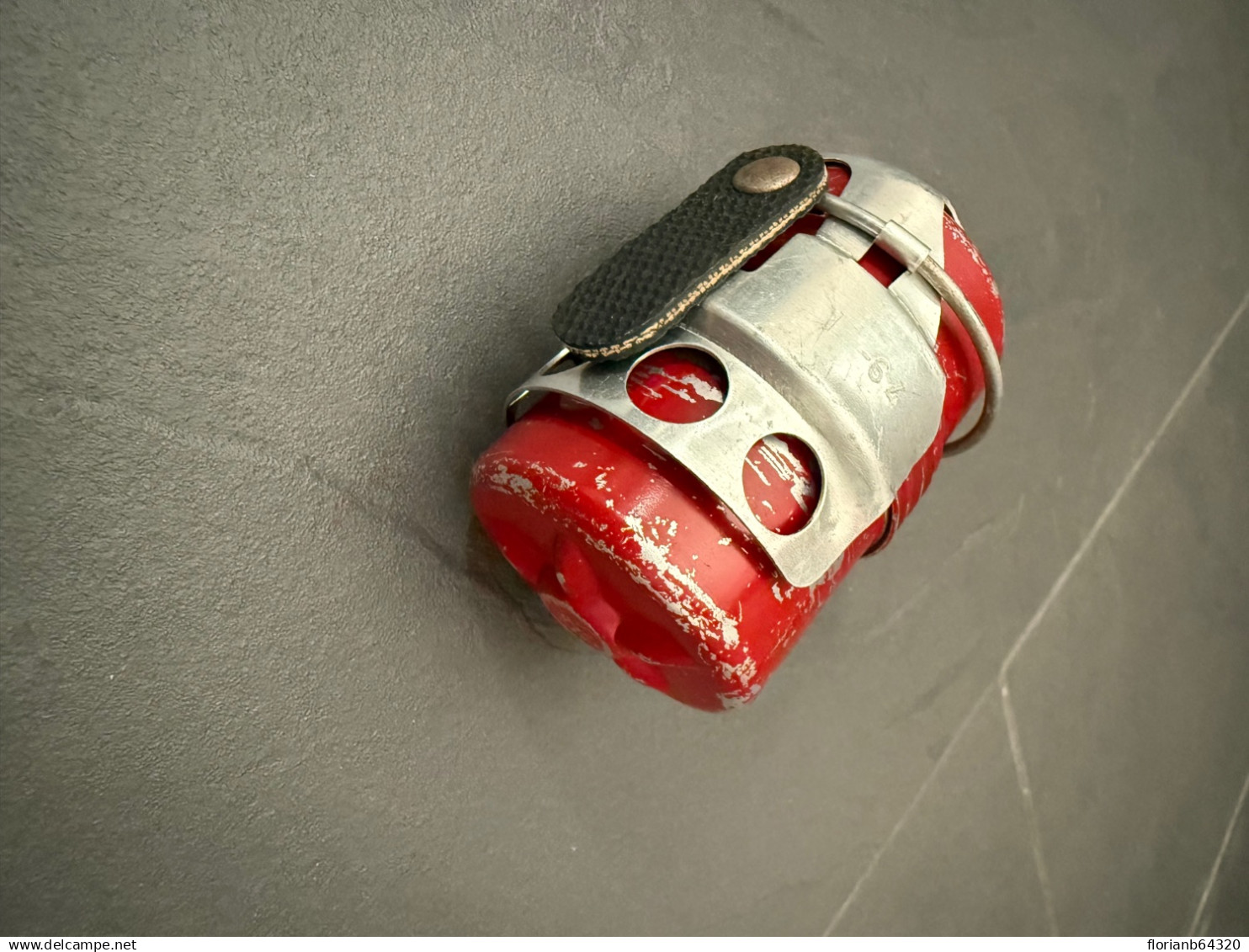 Grenade SRCM Model 35 Red Devil - Decorative Weapons