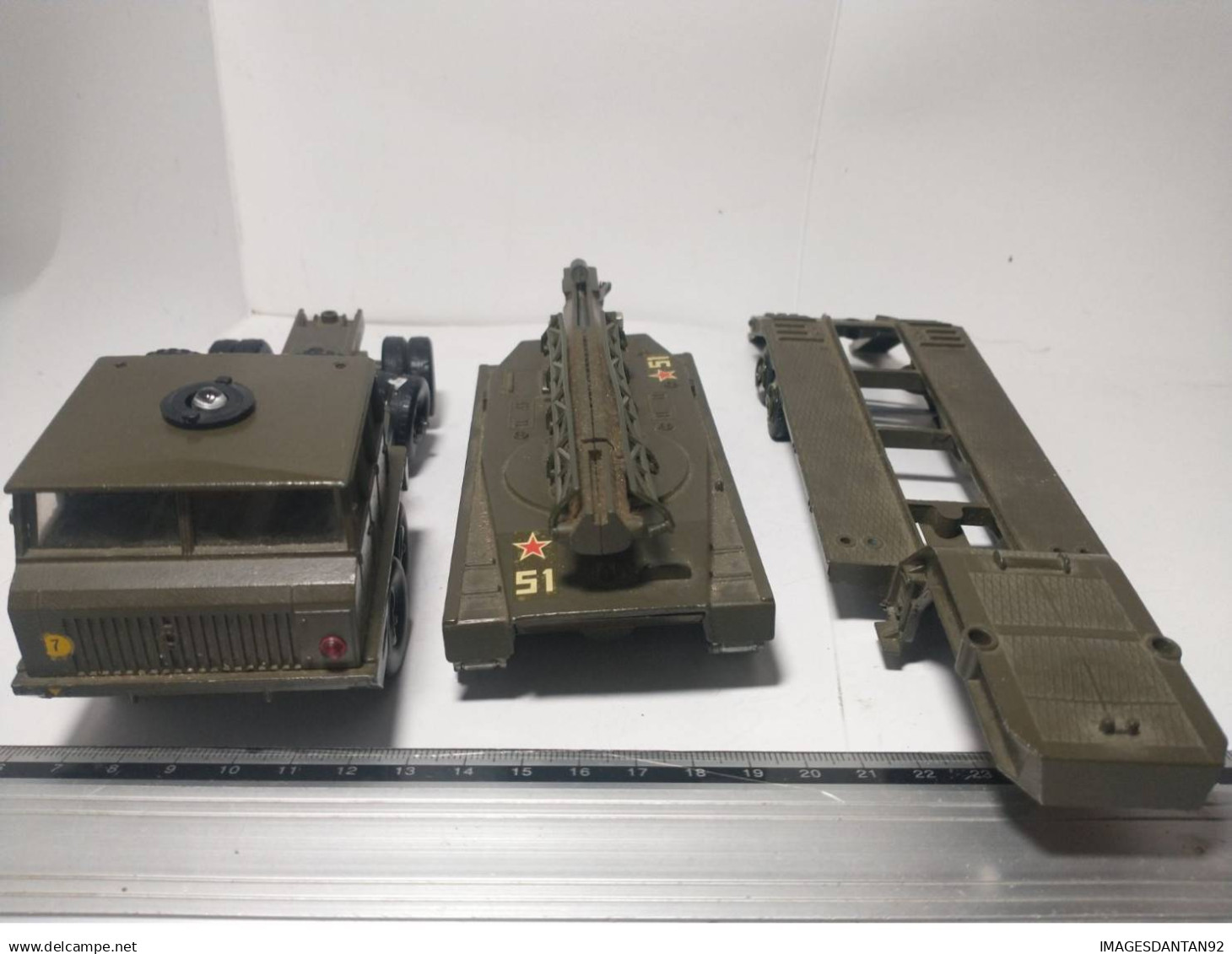 SOLIDO CHAR BERLIET T 12 + REMORQUE + CHAR AMPHIBIE PT 76 URSS SANS BOITE VOIR ETAT - Tanks