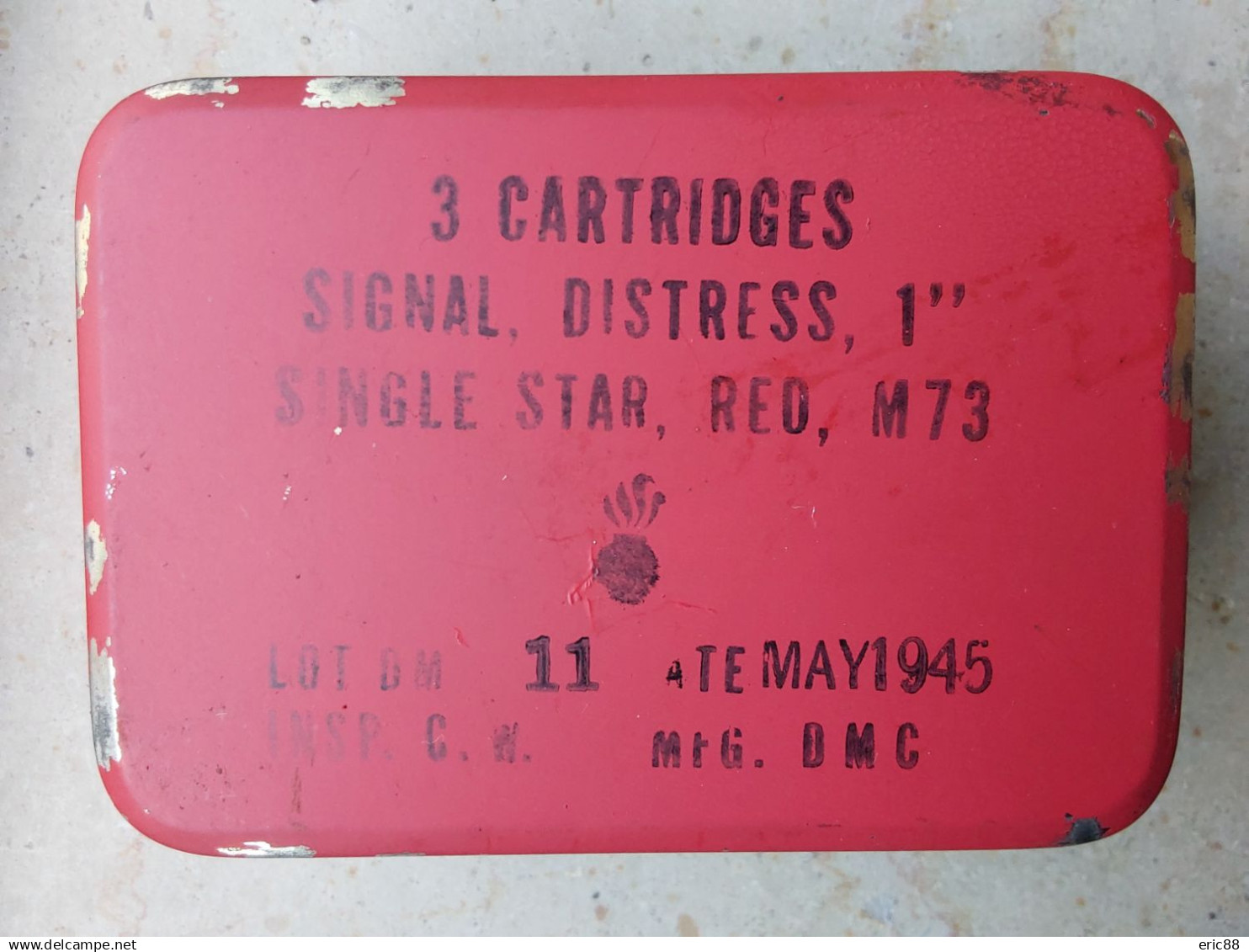 Boîte De 3 Fusées De Signalisation US Ww2 Rouge Une étoile - Decorative Weapons