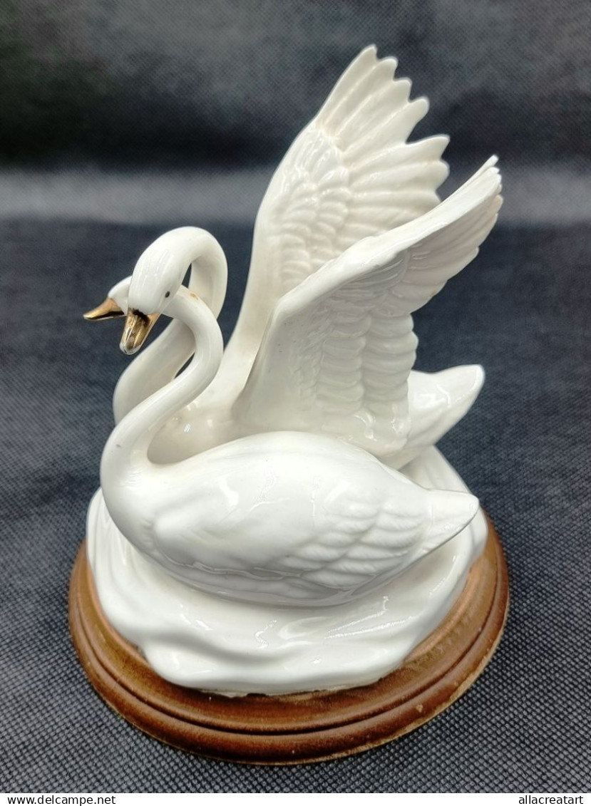 Antique Decorative Collectible  Porcelain Figurine Italian "Swan Fidelity"-interior Decor,vintage Statuete,home Decor - Andere & Zonder Classificatie