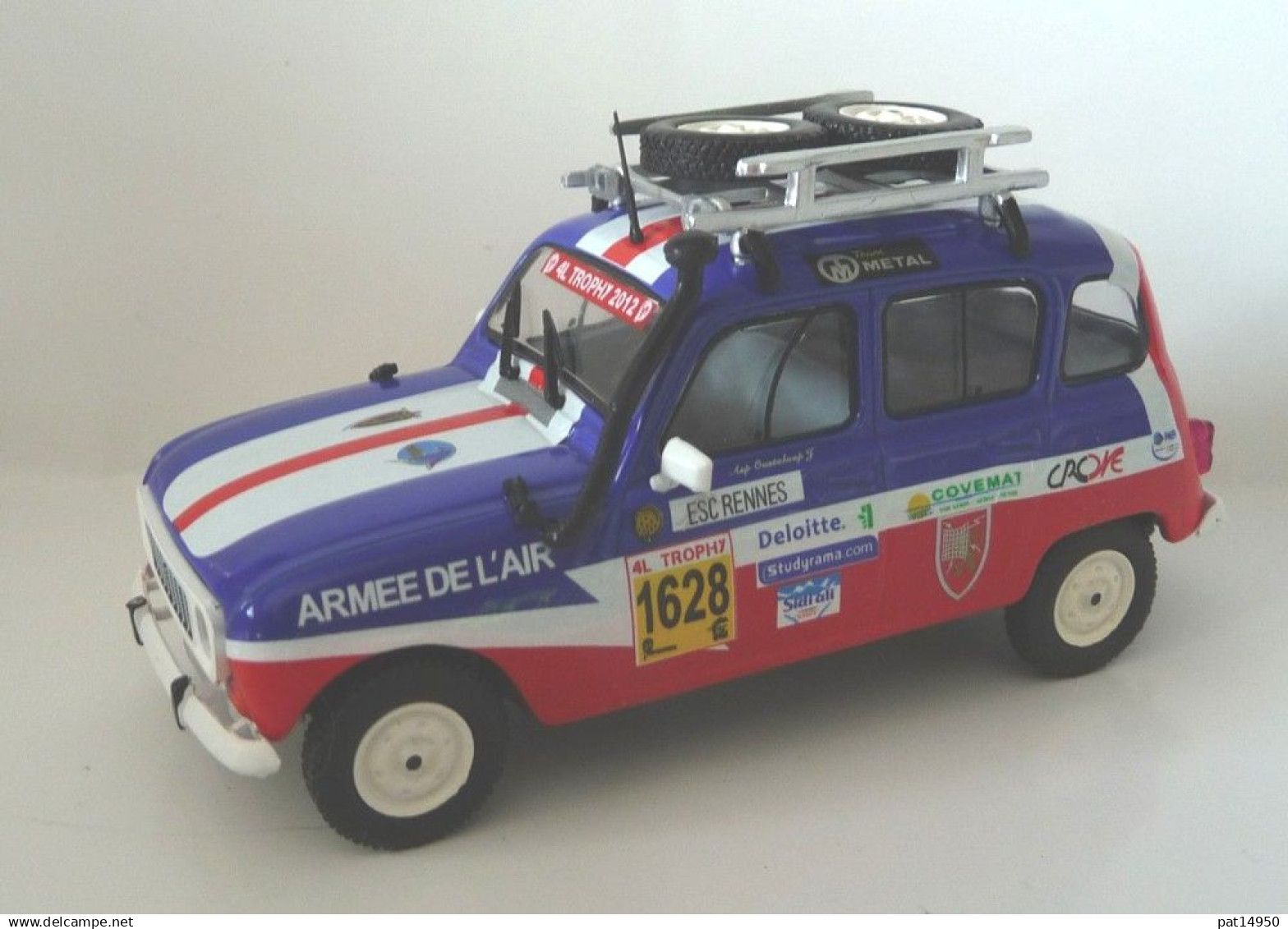 PAT14950 RENAULT 4 R4 4L TROPHY PATROUILLE DE FRANCE - Raduno