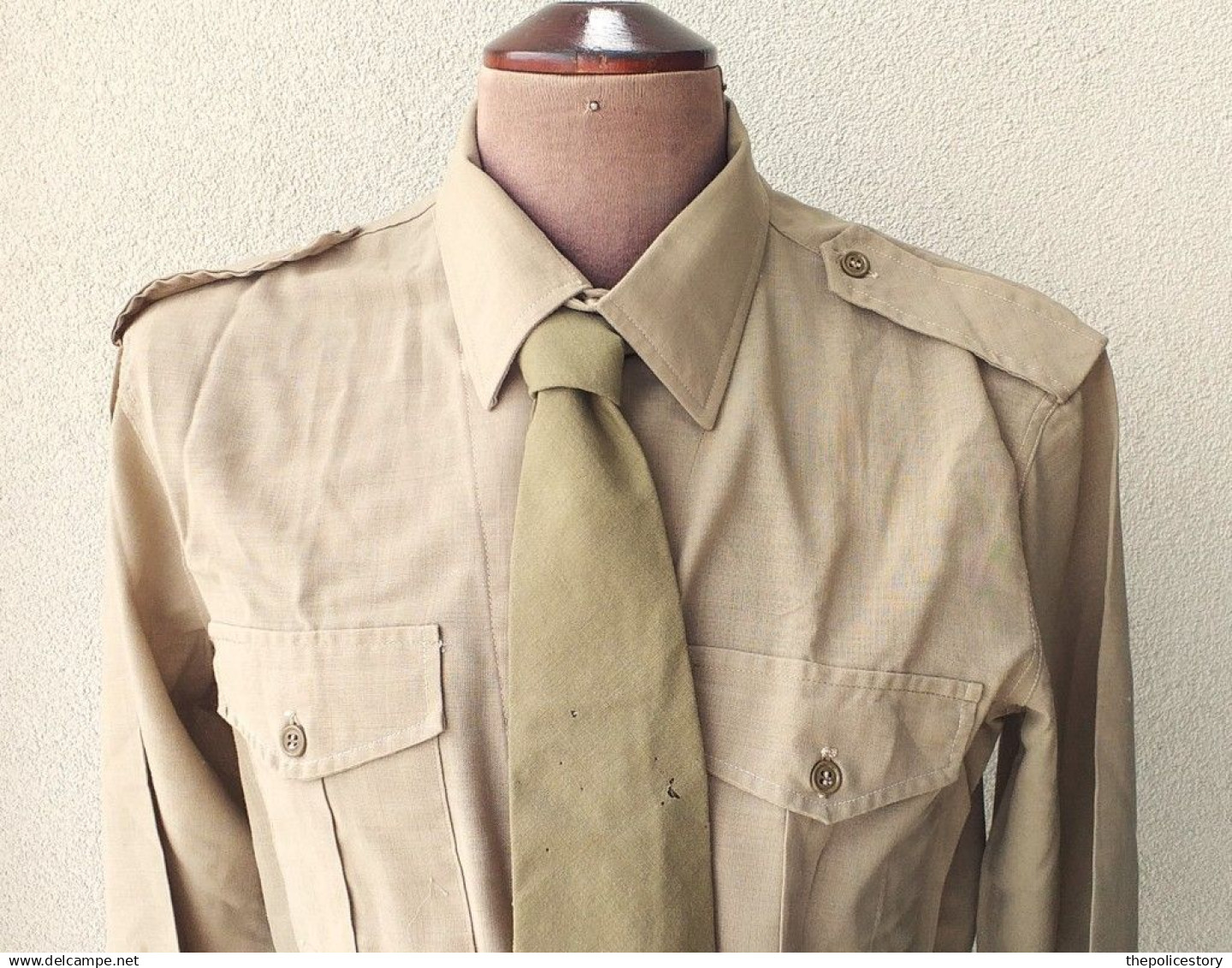 Giacca pantaloni M48 camicia cravatta Capitano degli Alpini E.I. 1970