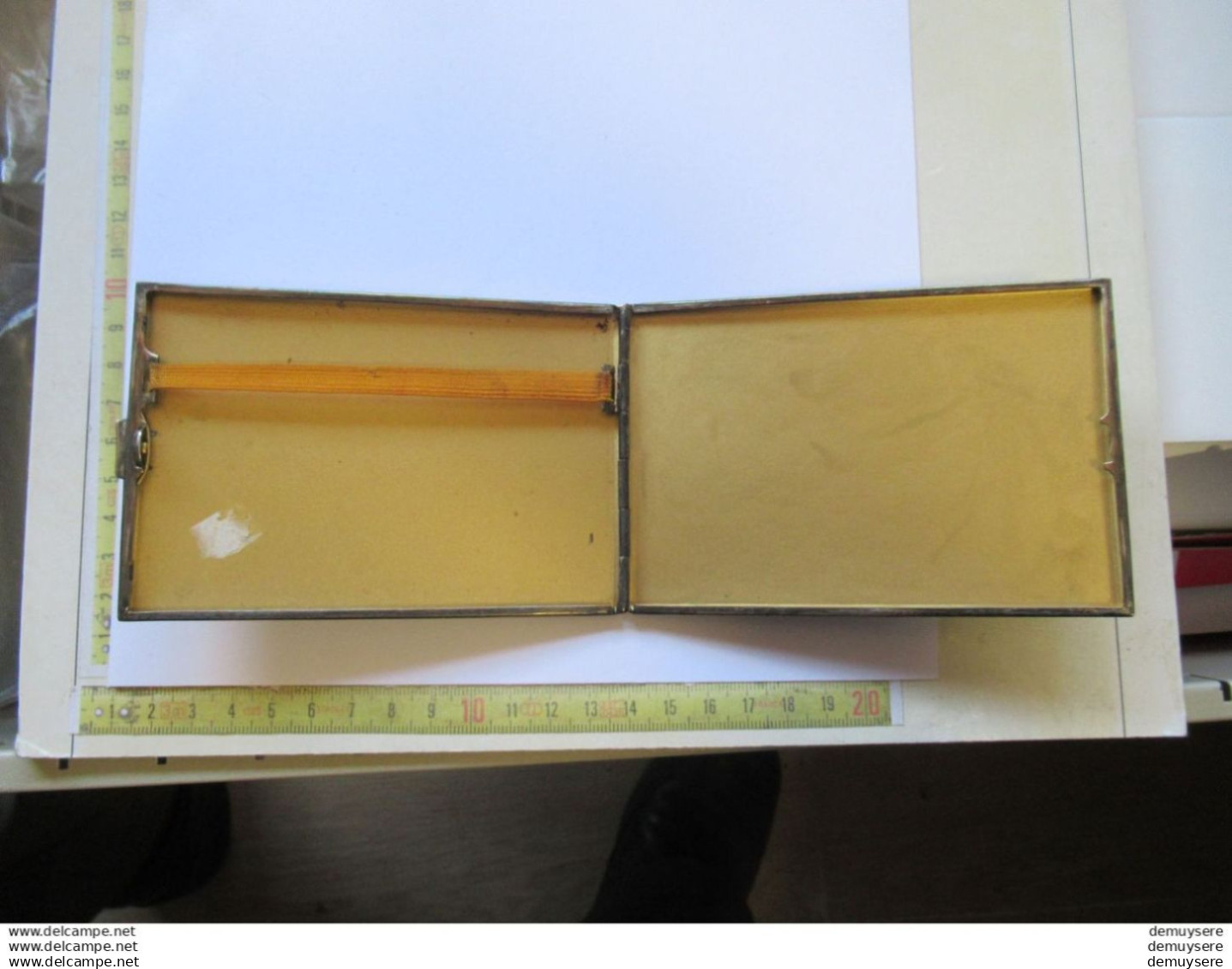 Lade 44 -20-5-  ÉTUI À CIGARETTES EN MÉTAL PLAQUÉ ARGENT- METALEN  SIGARETTENKOKER VERZILVERD - Porta Sigarette (vuoti)