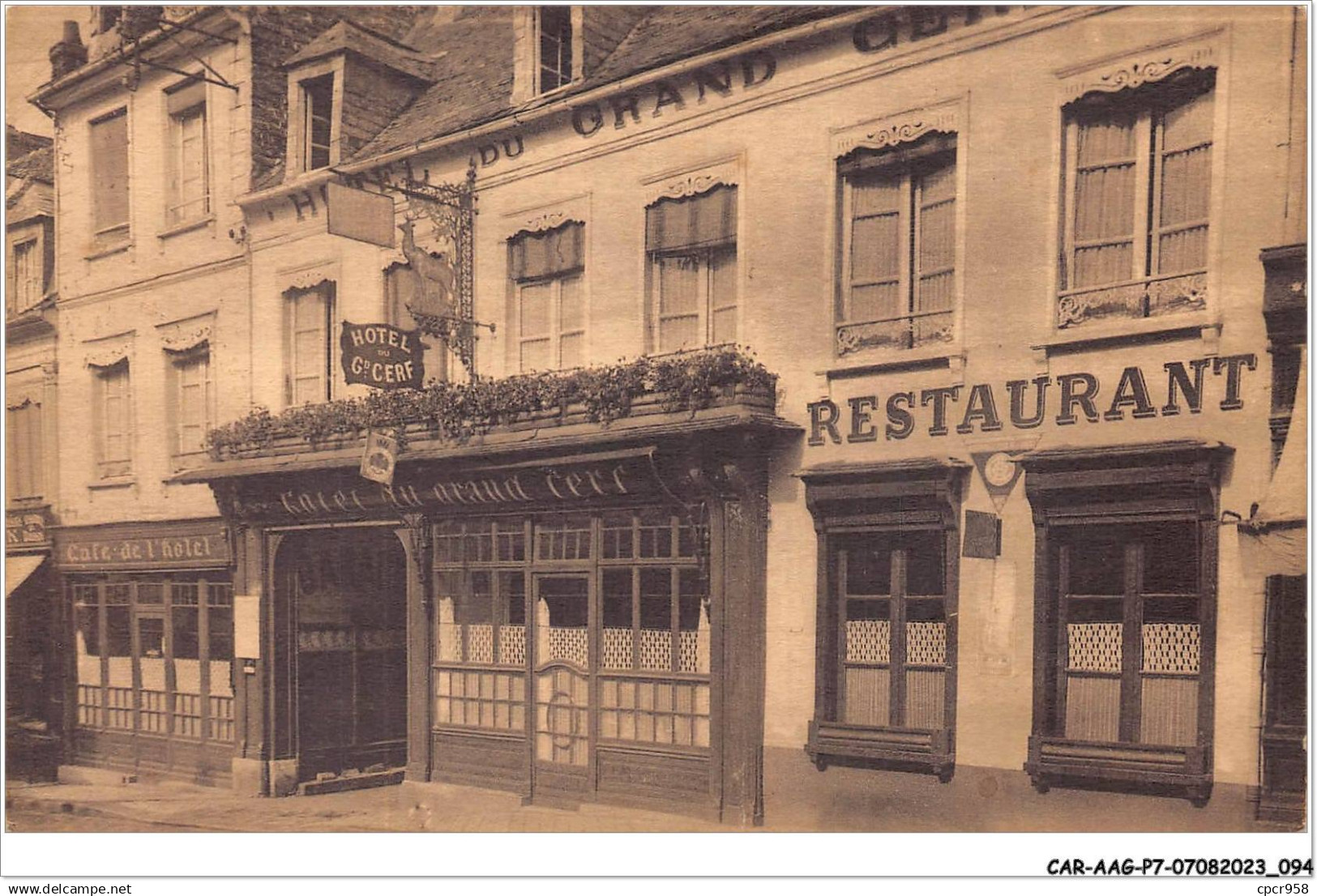 CAR-AAGP7-76-0618 - NEUFCHATEL-EN-BRAY - Hotel Du Grand Cerf - Neufchâtel En Bray