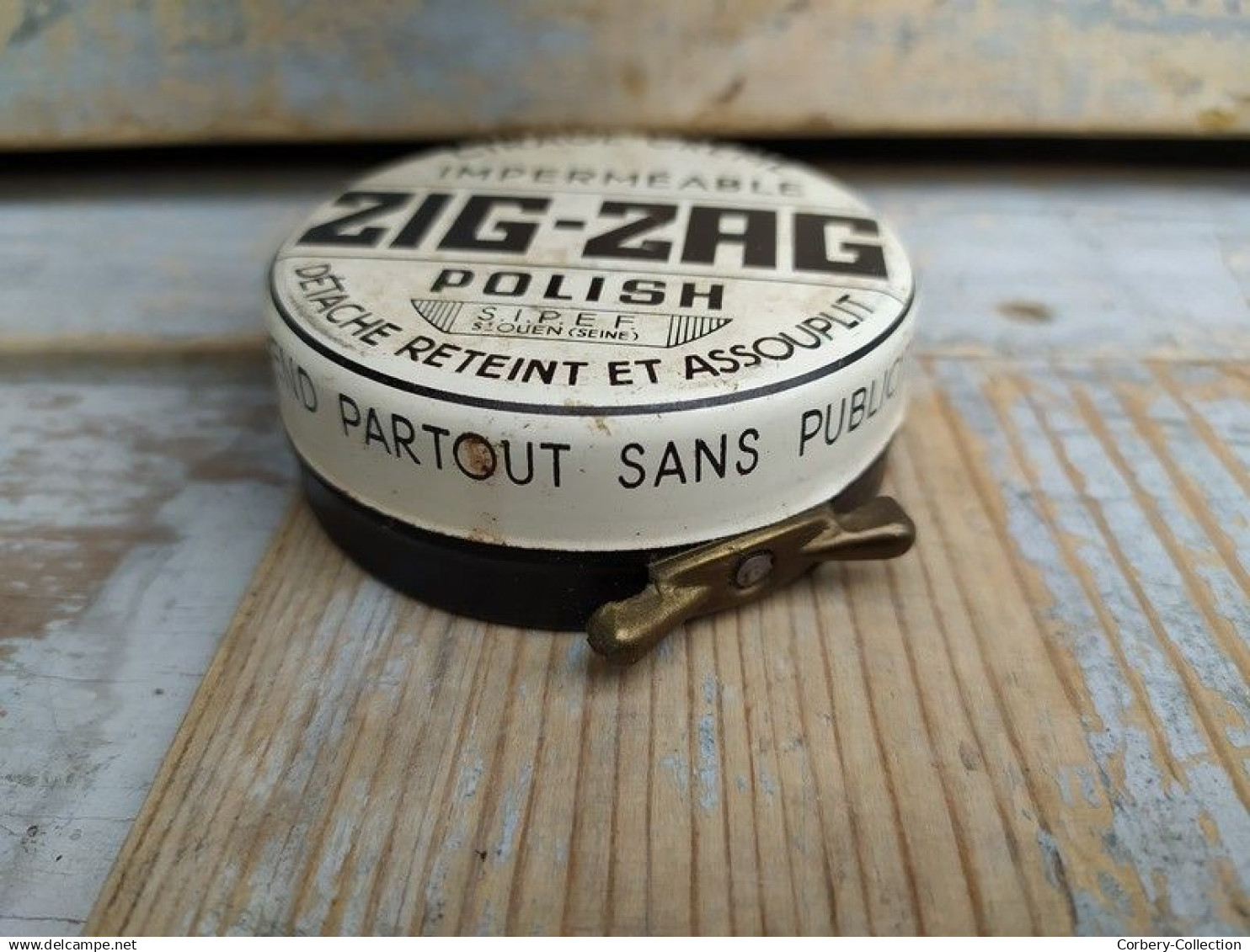 Deux Anciennes Boites Publicitaires Cirage ZIG-ZAG