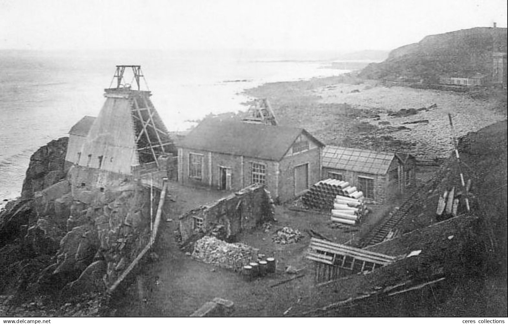 Minerai De Fer De Type "magnétite" Des Mines De Fer Sous-marine De Diélette (Cotentin) à Très Forte Teneur En Fer (55%) - Minerals