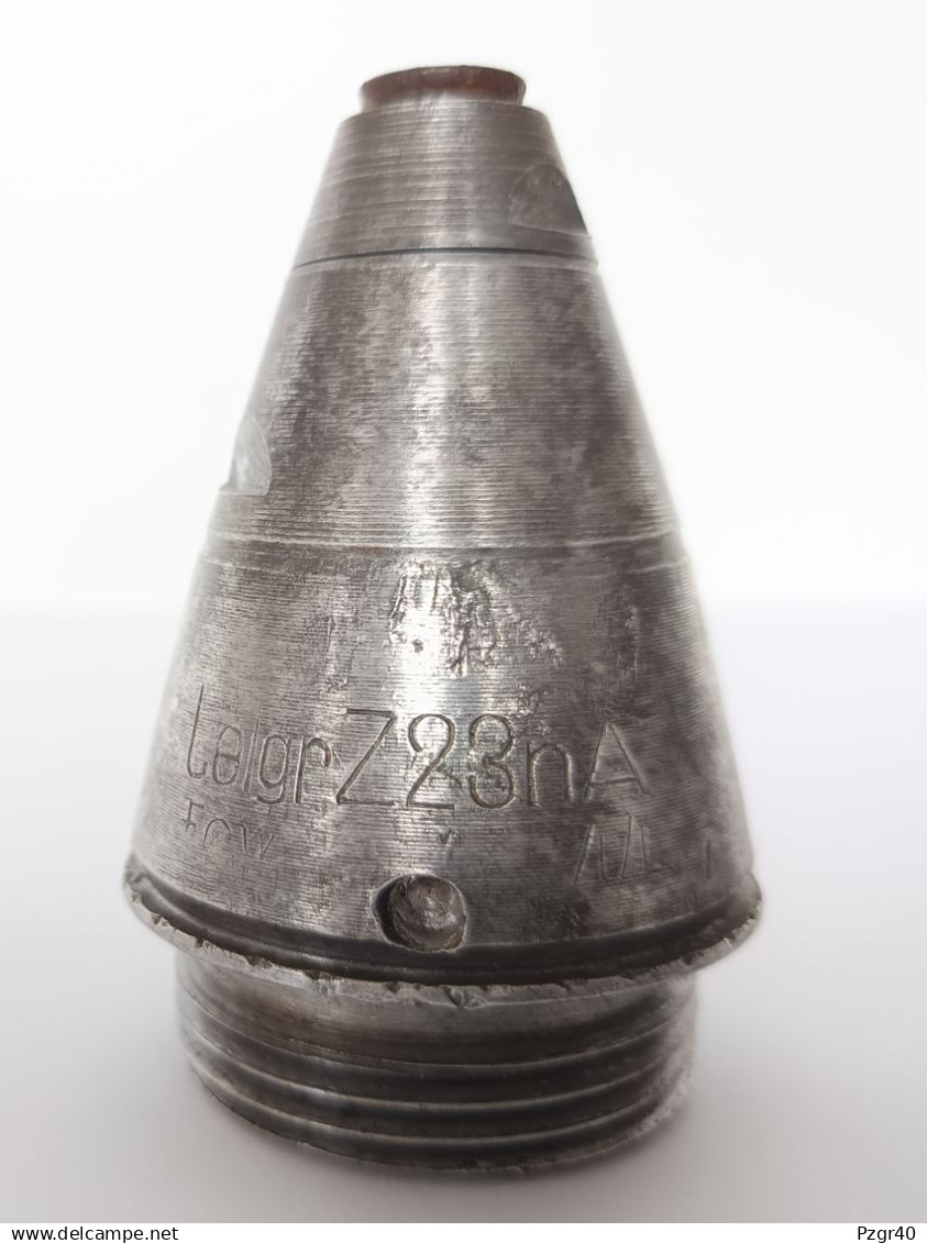Obus allemand 7,5 cm Infanteriegranate 18 fusée Le.Igr.Z.23 n.A.2ème GM German projectile 7,5 cm Igr. 18 WW2