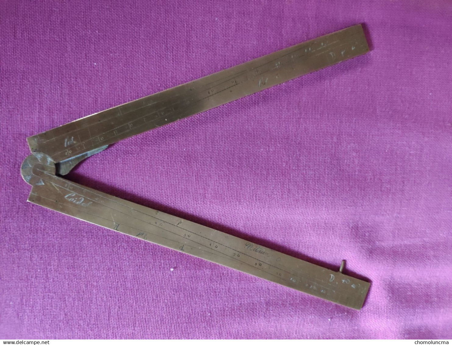 Superbe INSTRUMENT DE MESURE REGLE PLIANTE En Laiton FACON PIED DE ROI ROY Gravé XVIII è - Autres & Non Classés