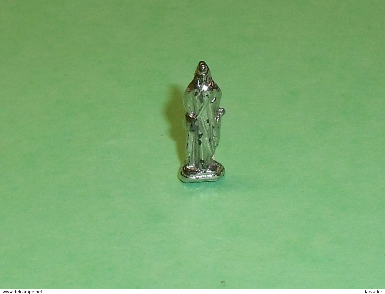 Fèves / Fève / Santons : Crèche , Nativité " ARGENT " Environ 25 Mm  T226 - Santons