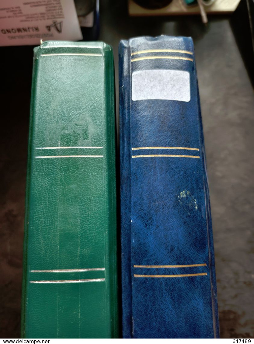 (F3)  2 X Albums de timbres au format A4, 32+30 pages intérieures, 9 bandes, fond noir