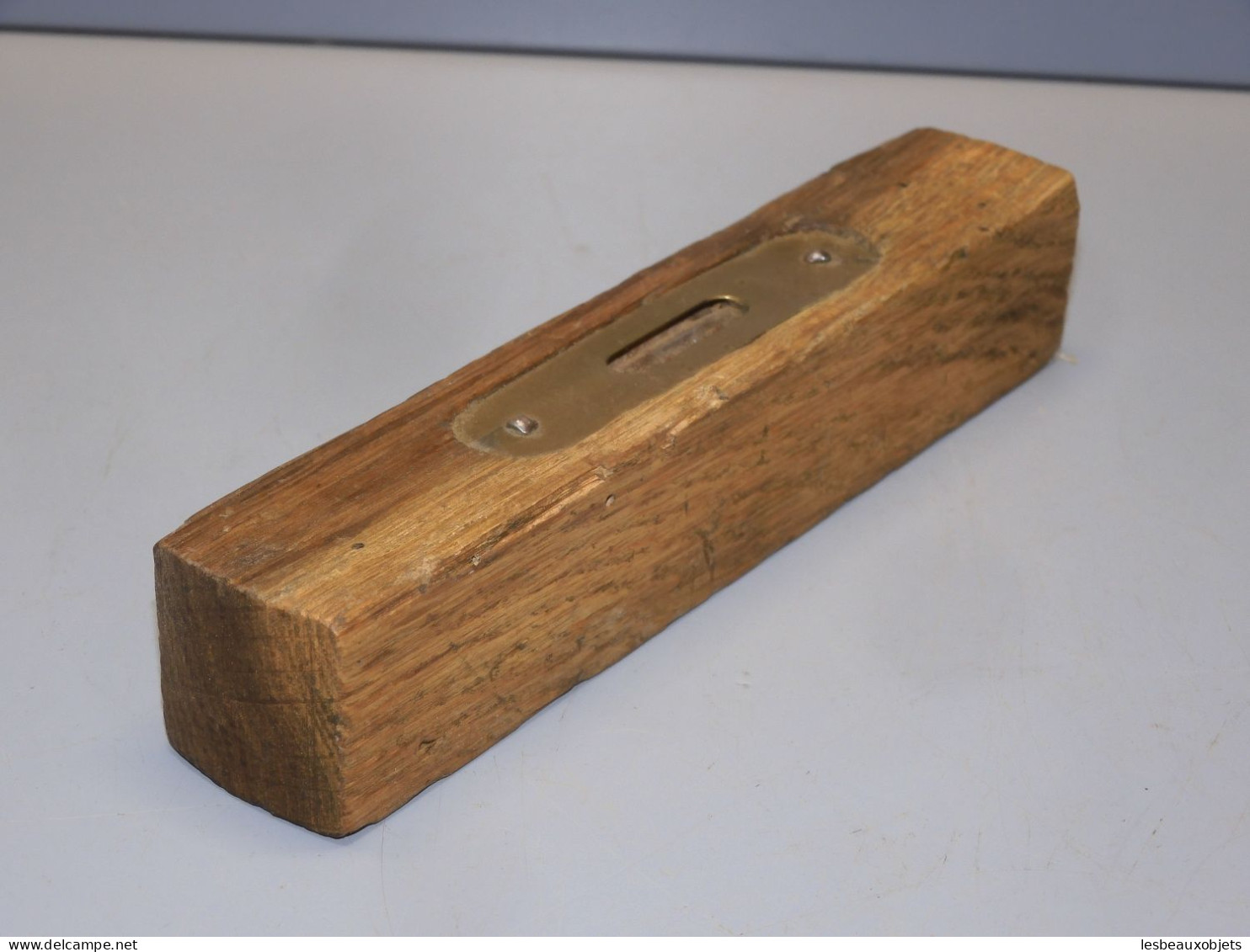 - ANCIEN PETIT NIVEAU BOIS Et LAITON COLLECTION OUTIL ANCIEN Déco  E - Outils Anciens