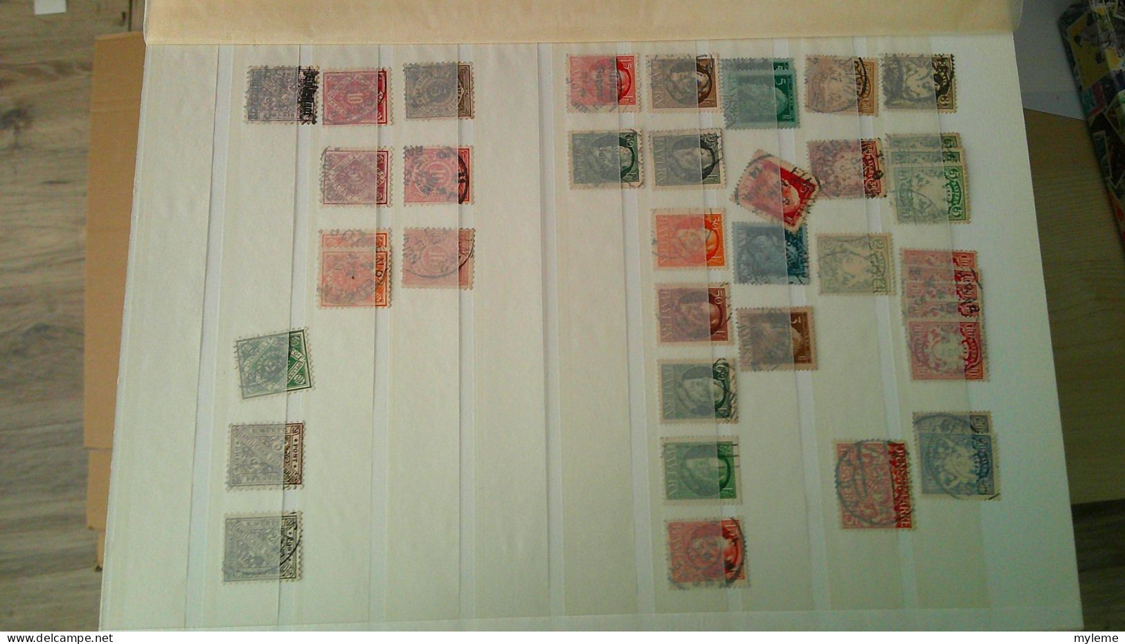 BS367  Bel Ensemble De Timbres De Divers Pays Dont Plaquette De France Avec N° 116 ** Signé . A Saisir !!! - Verzamelingen (in Albums)