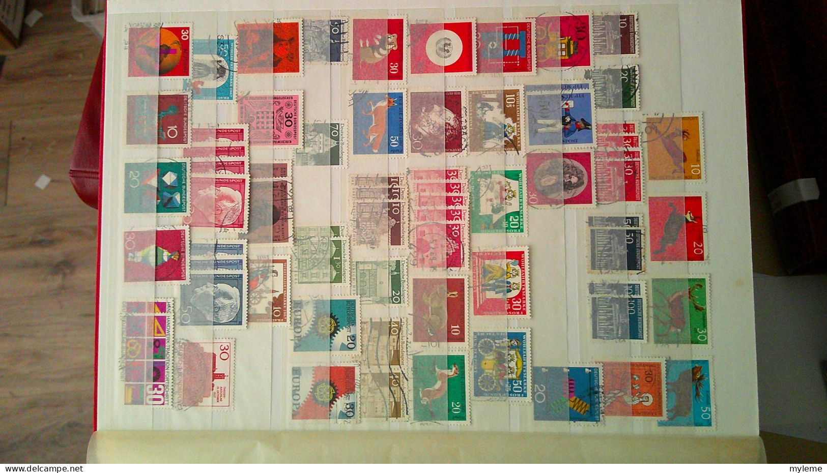 BS367  Bel ensemble de timbres de divers pays dont plaquette de France avec N° 116 ** signé . A saisir !!!