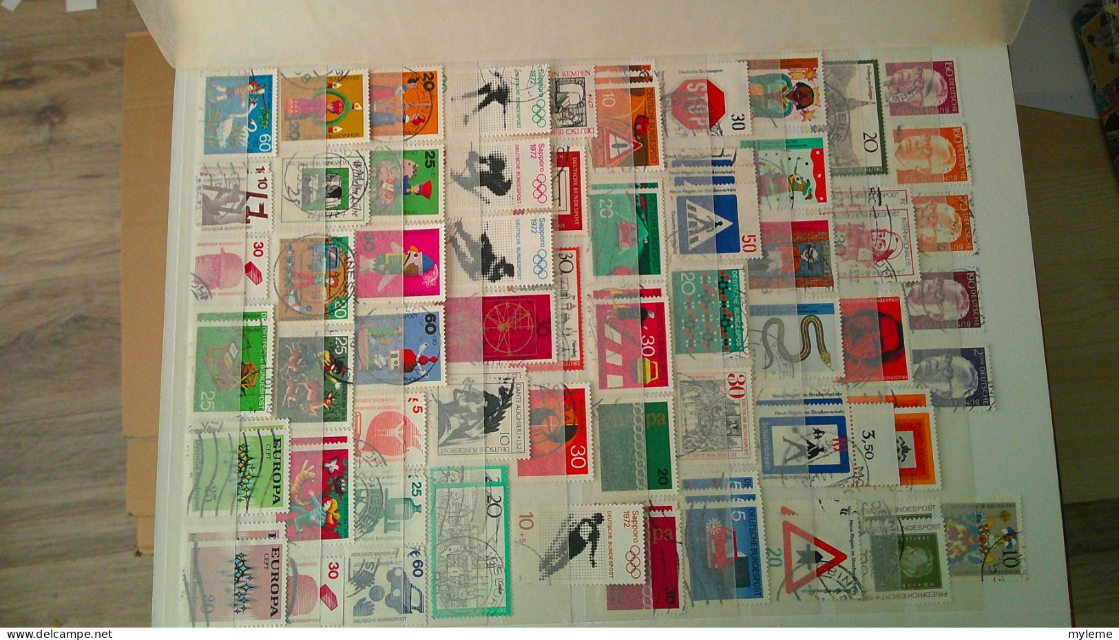 BS367  Bel ensemble de timbres de divers pays dont plaquette de France avec N° 116 ** signé . A saisir !!!