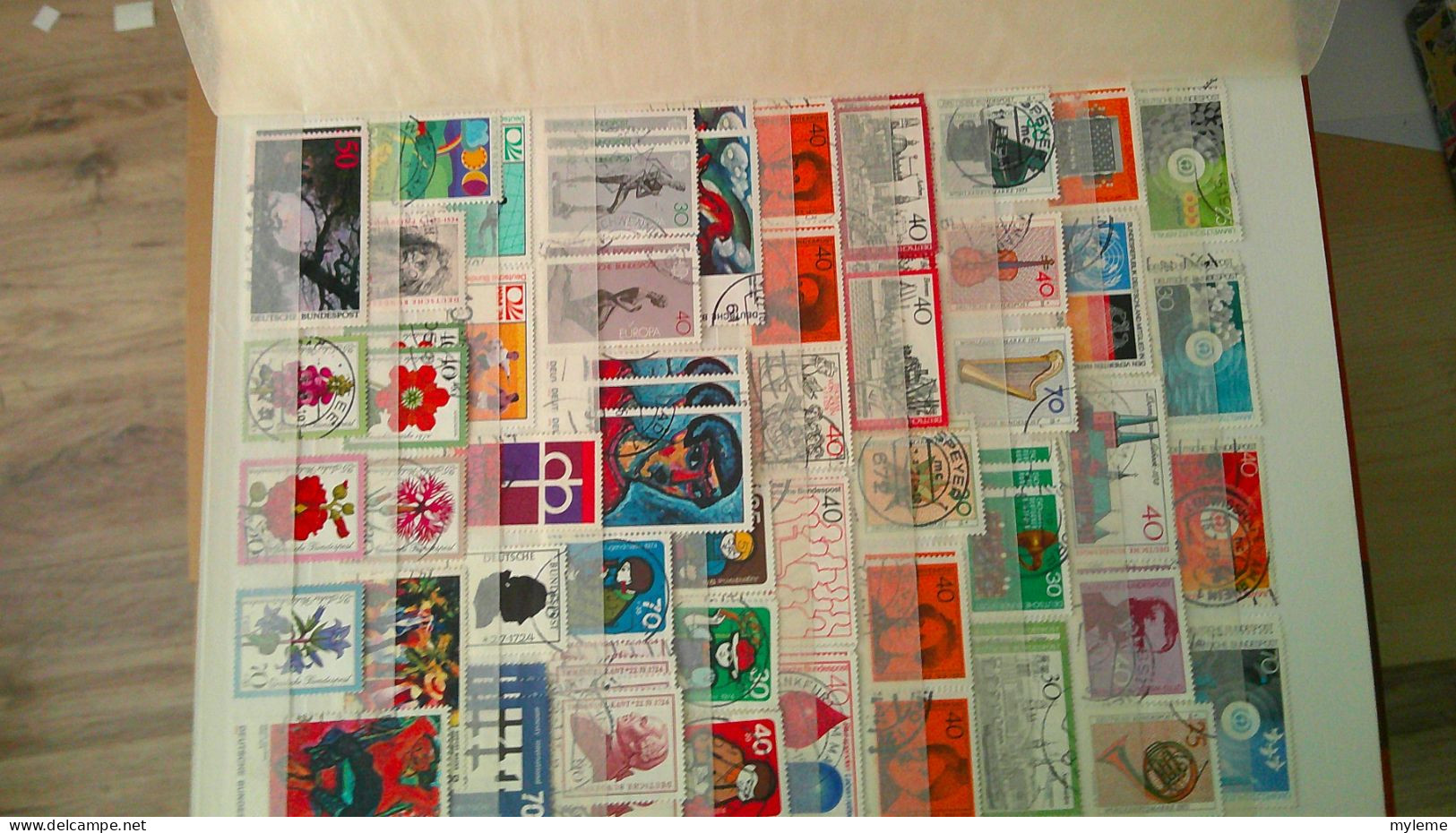 BS367  Bel ensemble de timbres de divers pays dont plaquette de France avec N° 116 ** signé . A saisir !!!