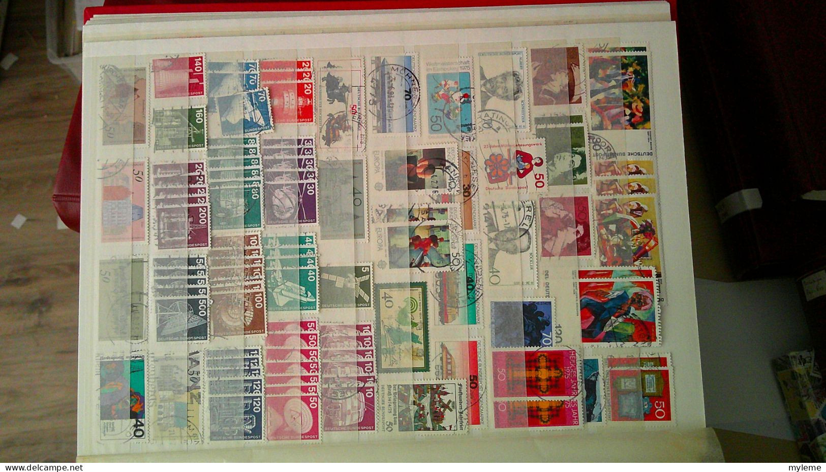 BS367  Bel ensemble de timbres de divers pays dont plaquette de France avec N° 116 ** signé . A saisir !!!