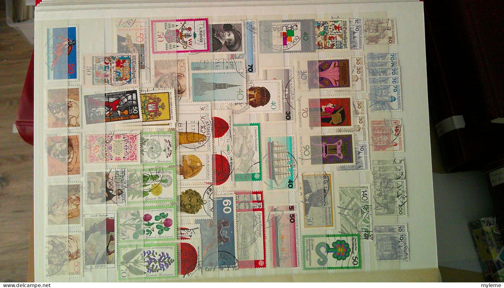 BS367  Bel ensemble de timbres de divers pays dont plaquette de France avec N° 116 ** signé . A saisir !!!
