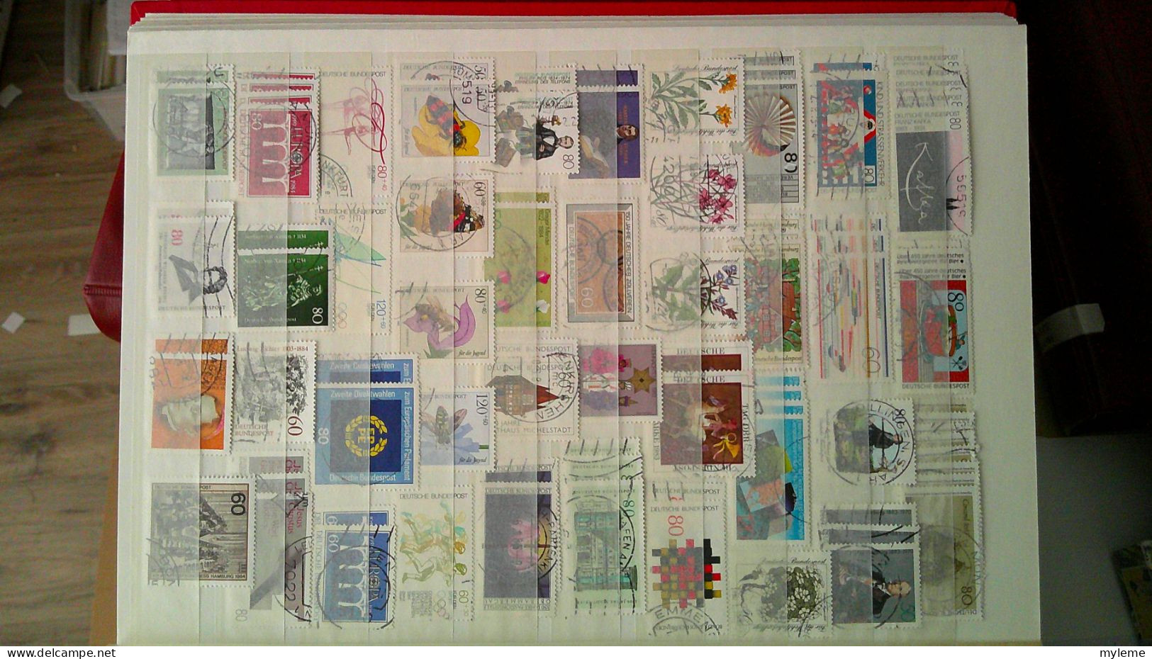BS367  Bel ensemble de timbres de divers pays dont plaquette de France avec N° 116 ** signé . A saisir !!!