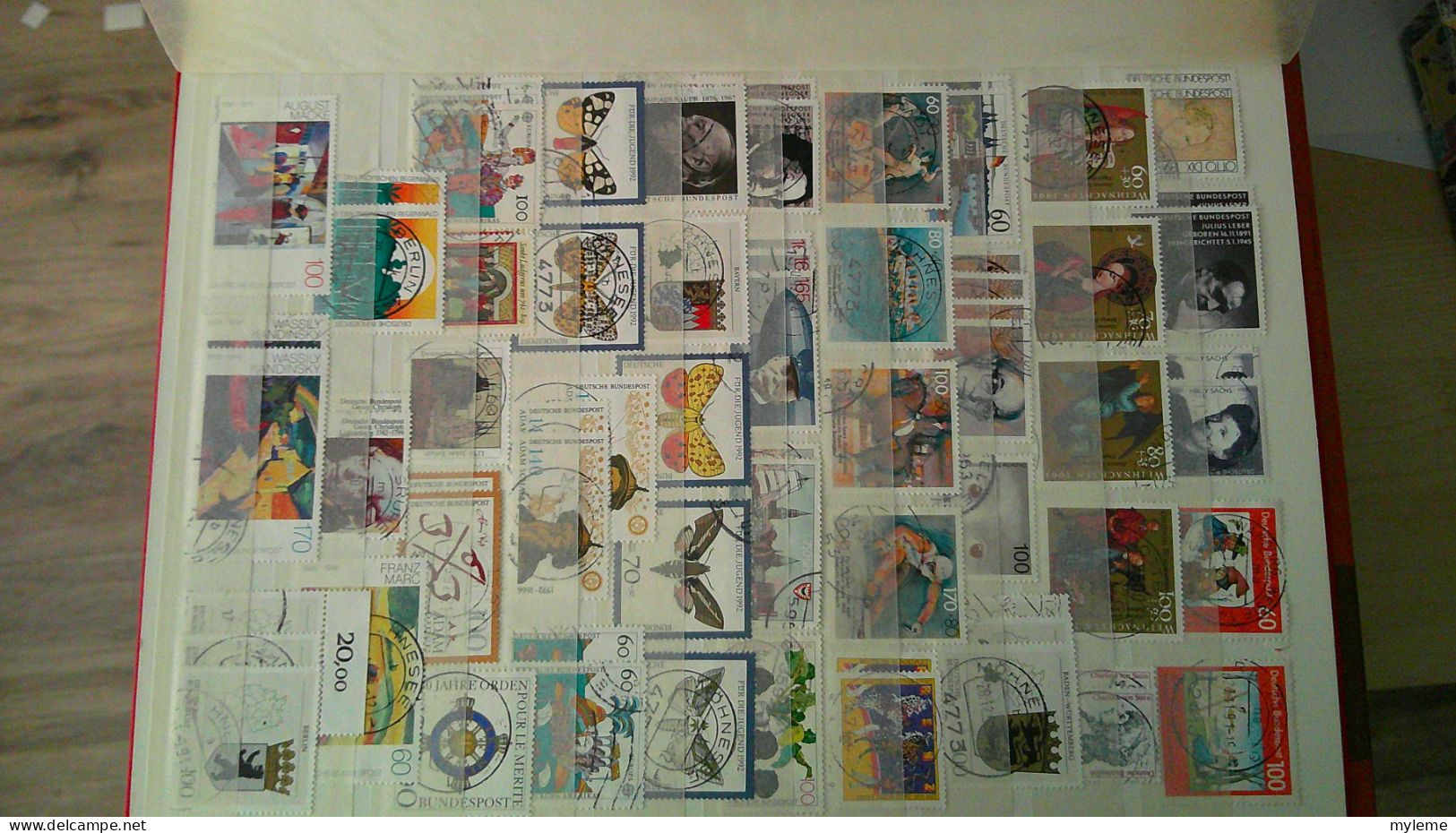 BS367  Bel ensemble de timbres de divers pays dont plaquette de France avec N° 116 ** signé . A saisir !!!