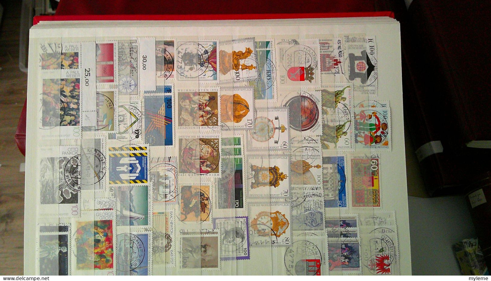 BS367  Bel ensemble de timbres de divers pays dont plaquette de France avec N° 116 ** signé . A saisir !!!