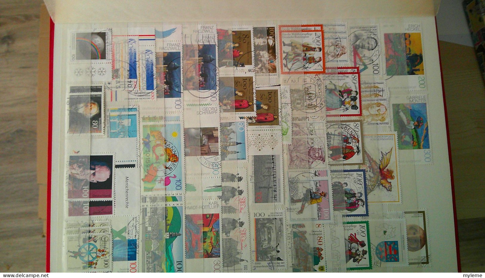 BS367  Bel ensemble de timbres de divers pays dont plaquette de France avec N° 116 ** signé . A saisir !!!