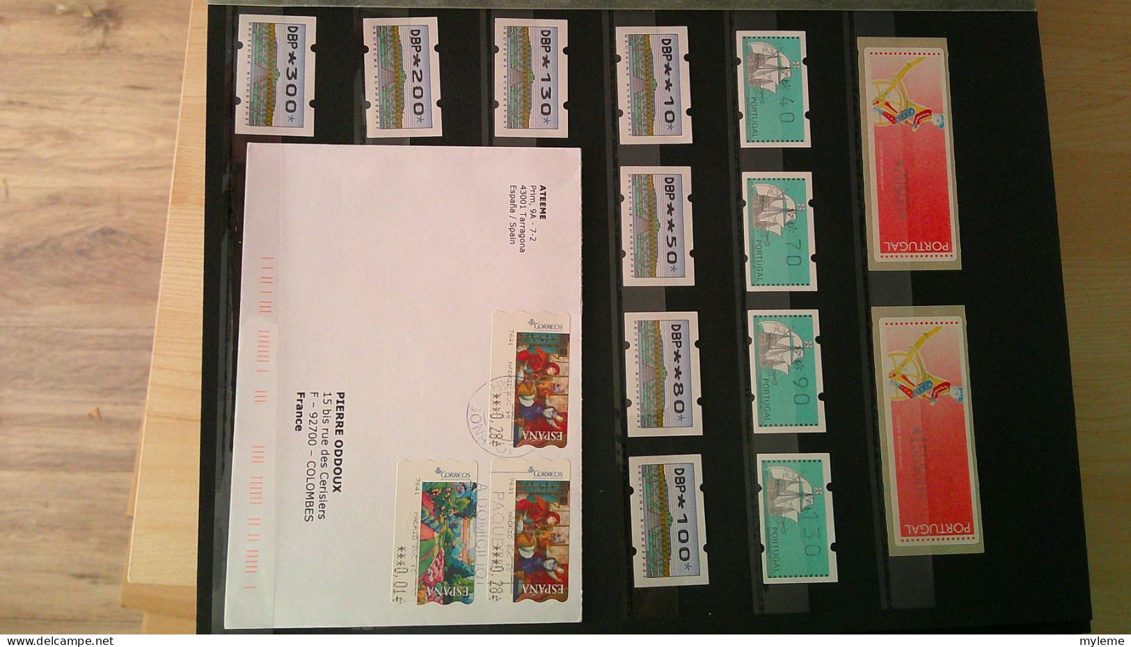 BS377 Bel ensemble de timbres de distributeurs neufs, sur fragments et sur courriers de divers pays. A saisir !!!