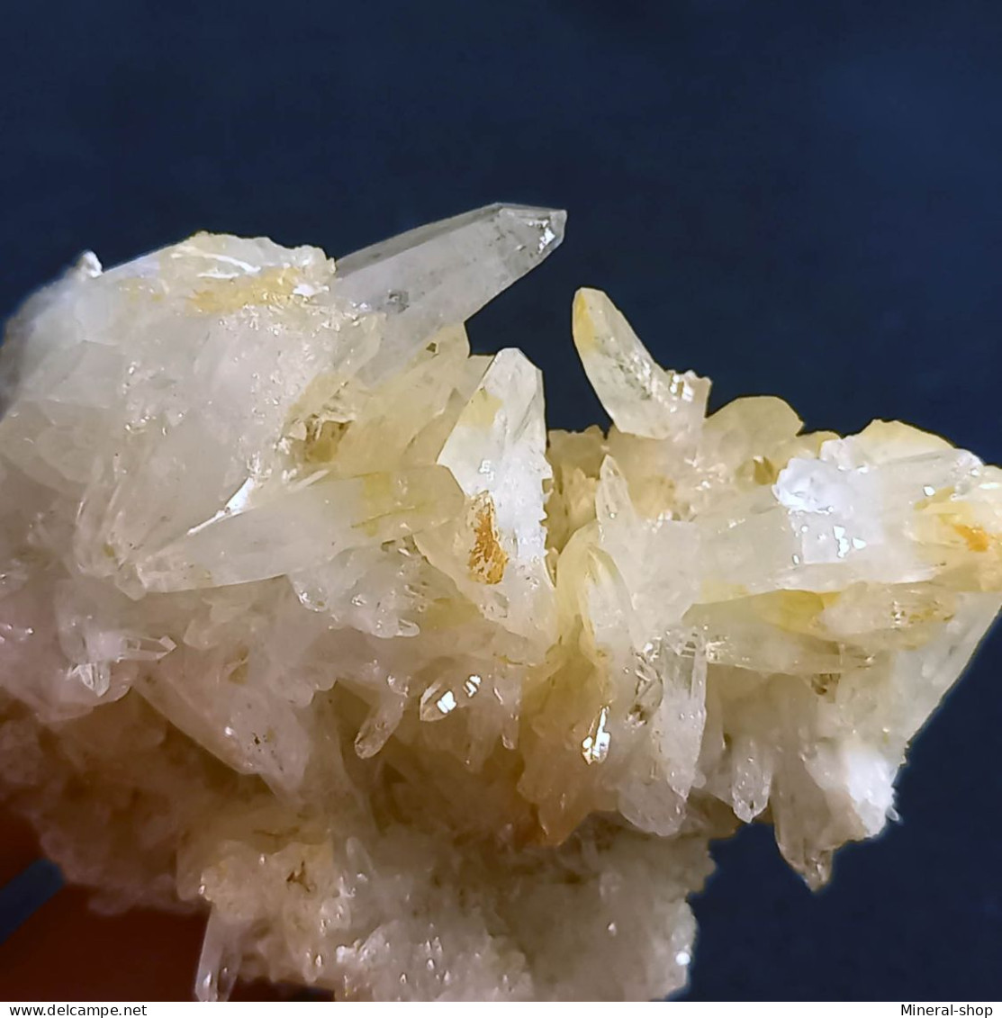 #G66 - QUARZ 'tessiner' Kristallen (Val Bedretto, Schweiz) - Minerals