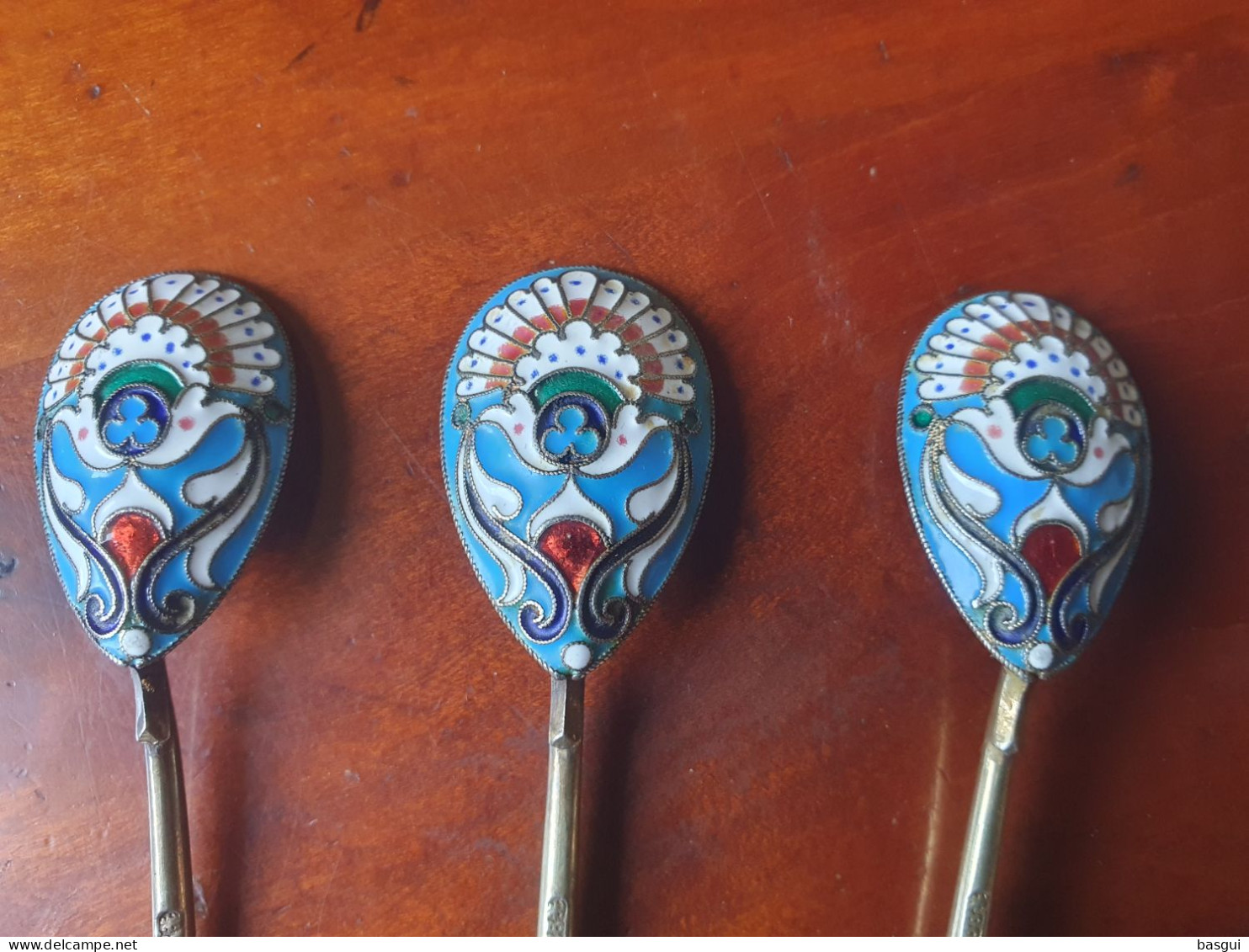 10 Cuillères russes en argent 88 zolotniks émaillées – XIXe – attribuée à Mikhail Grachev