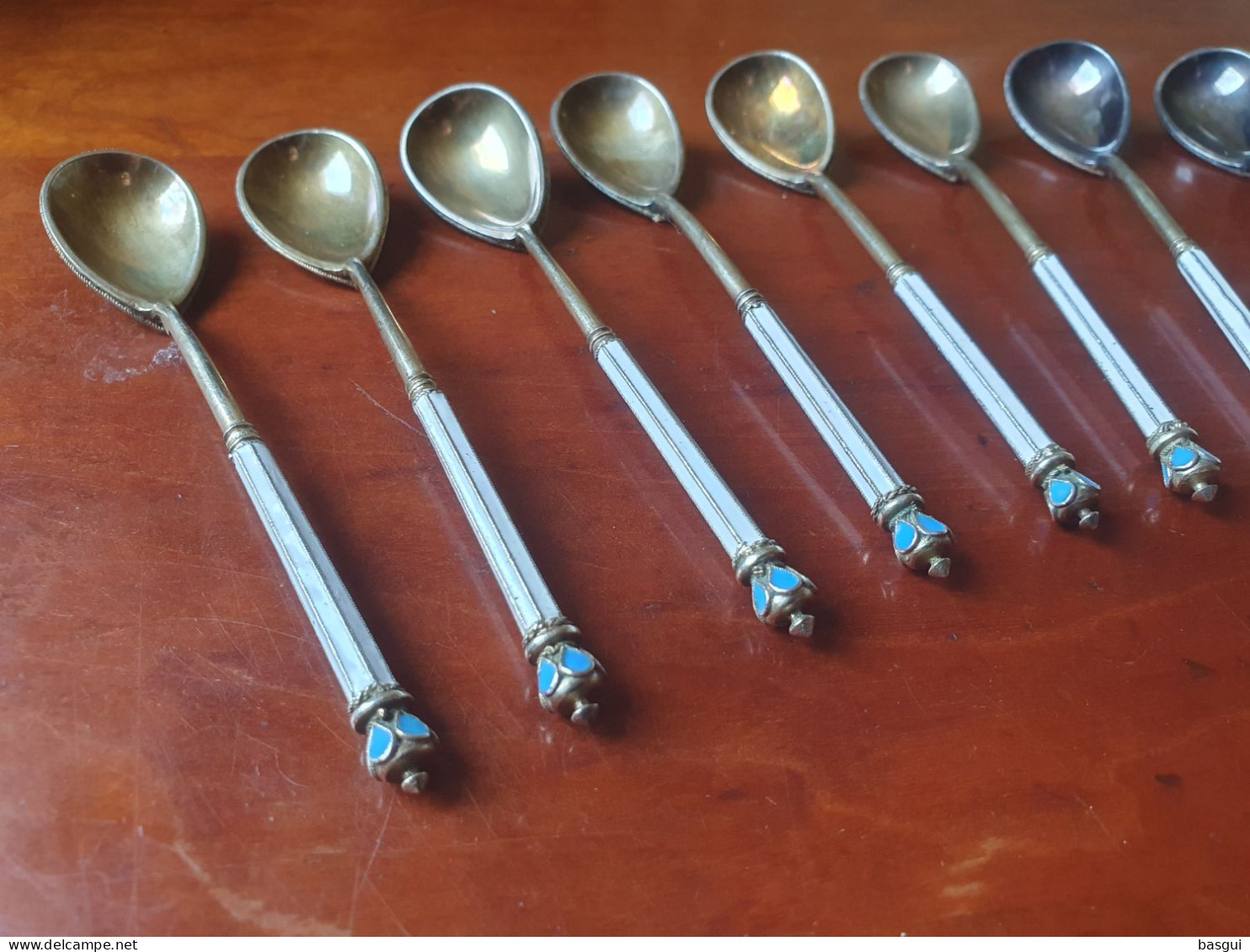10 Cuillères russes en argent 88 zolotniks émaillées – XIXe – attribuée à Mikhail Grachev