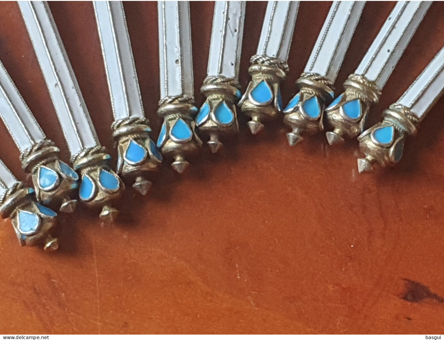 10 Cuillères russes en argent 88 zolotniks émaillées – XIXe – attribuée à Mikhail Grachev