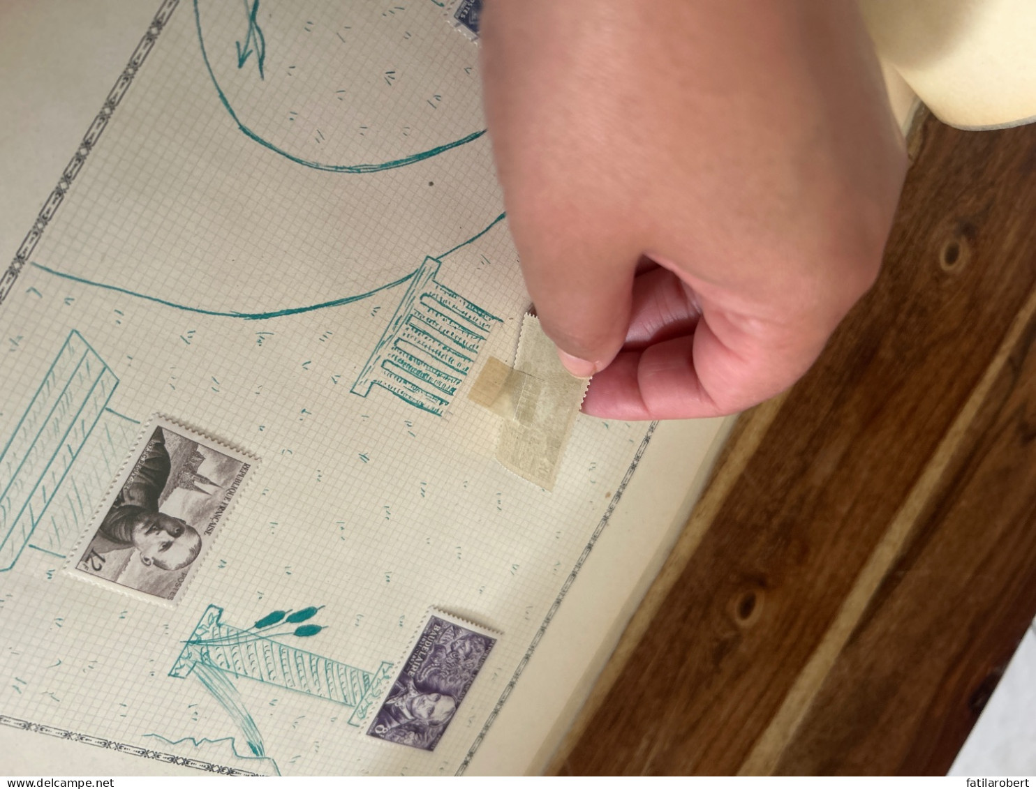 Timbres ancien dans un album