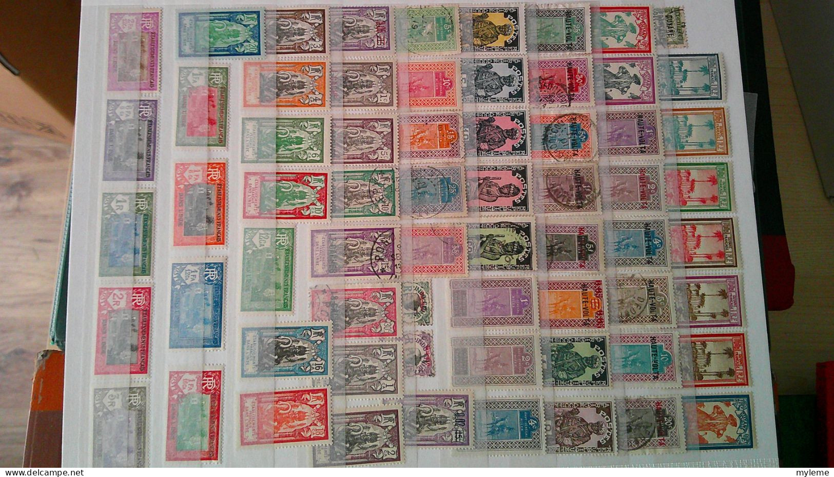 CG-11 Bel ensemble des anciennes colonies Françaises dont bonnes petites valeurs. A saisir !!