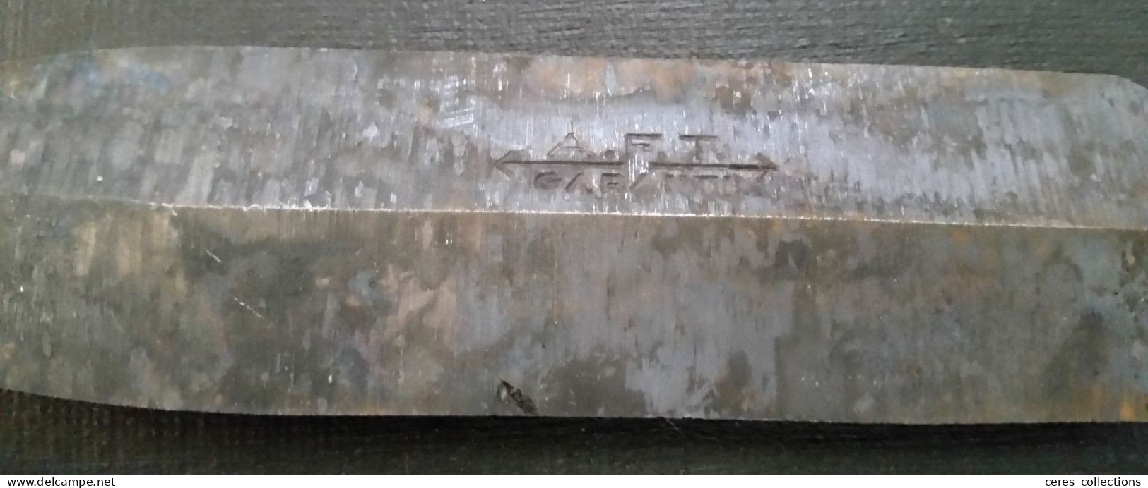 Belle Lame De Couteau De Morutier - Marque A.F.T. à Sourdeval (Terre-neuvas De Granville, Saint Malo, Fécamp, ...) - Technik & Instrumente