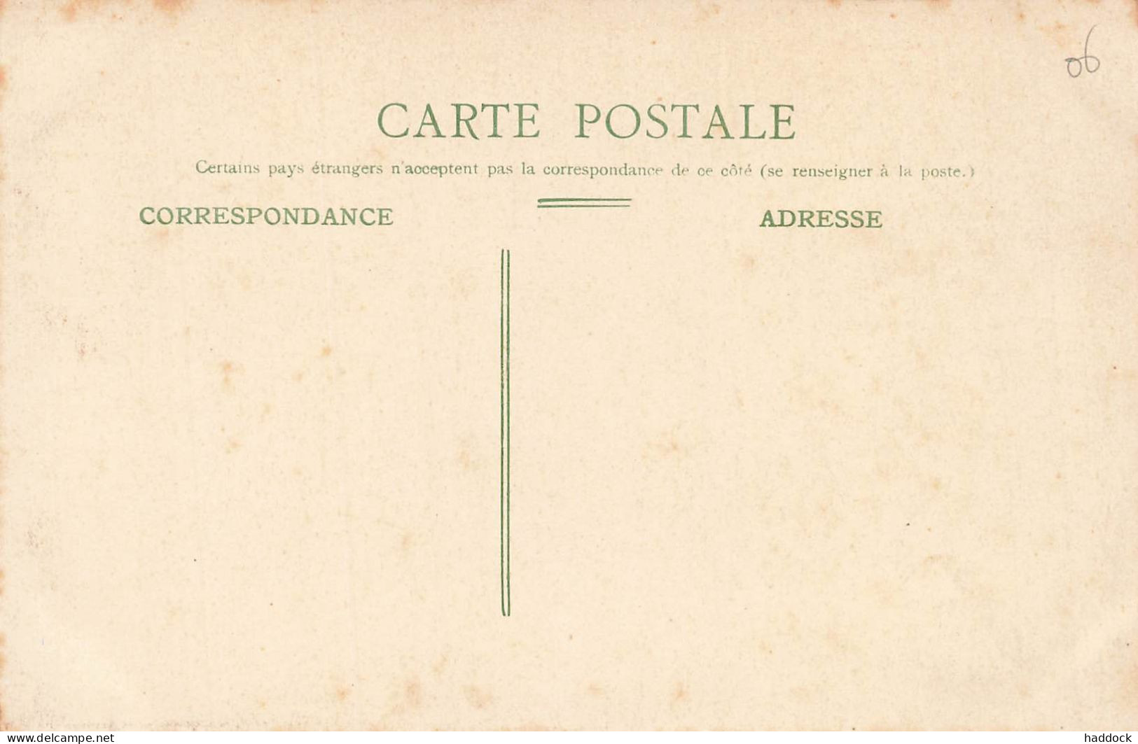 VENCE - PLACE DU PERRA - Vence