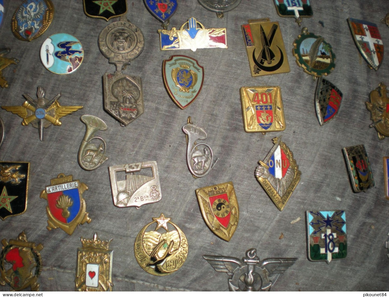 Lot De 46 Anciens Insignes Militaires - Other & Unclassified