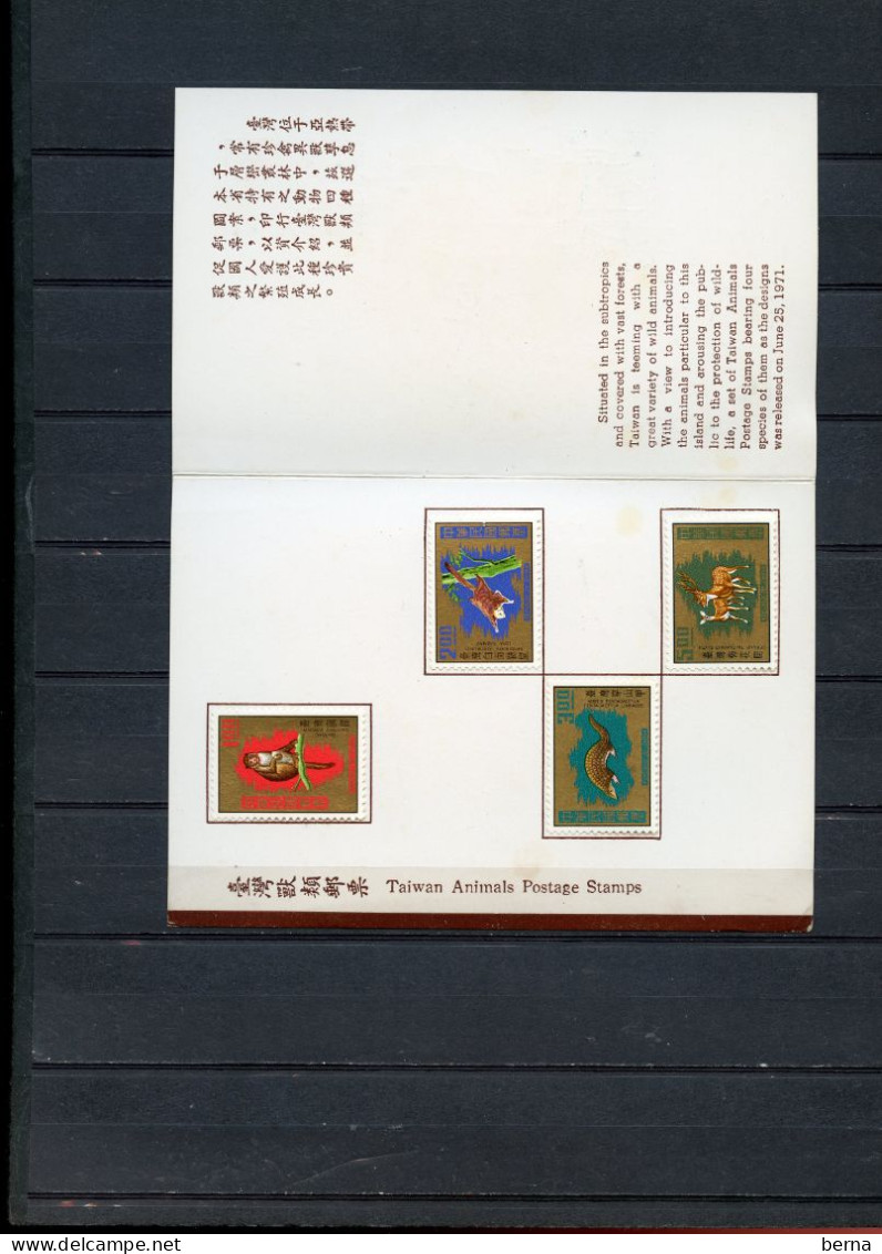 TAIWAN 3 PRESENTATION BOOKLETS - Other & Unclassified